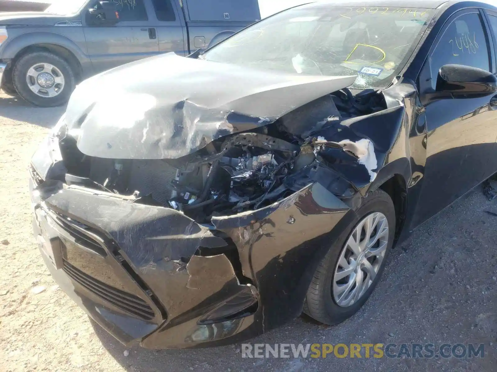 9 Photograph of a damaged car 2T1BURHE8KC161478 TOYOTA COROLLA 2019