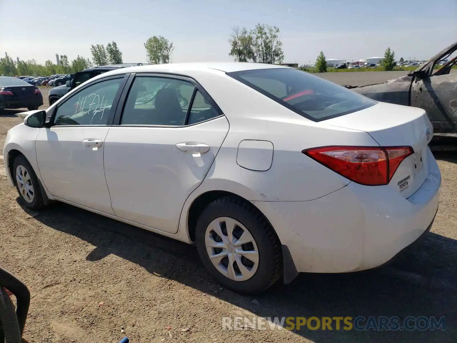 3 Photograph of a damaged car 2T1BURHE8KC162355 TOYOTA COROLLA 2019