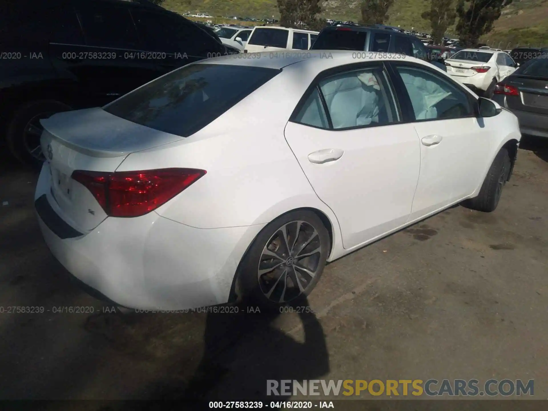 4 Photograph of a damaged car 2T1BURHE8KC162551 TOYOTA COROLLA 2019