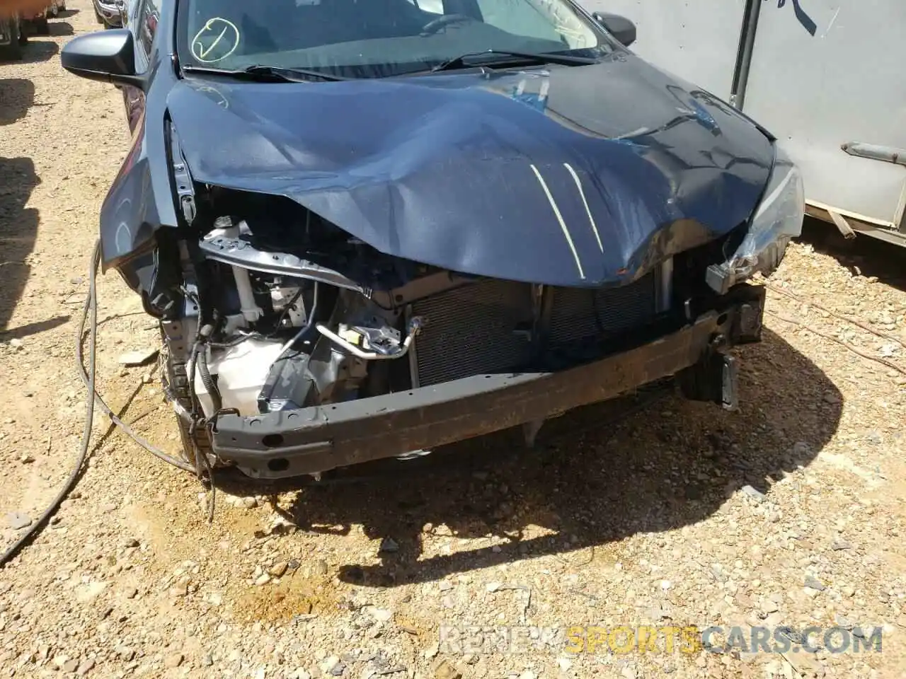 9 Photograph of a damaged car 2T1BURHE8KC163053 TOYOTA COROLLA 2019