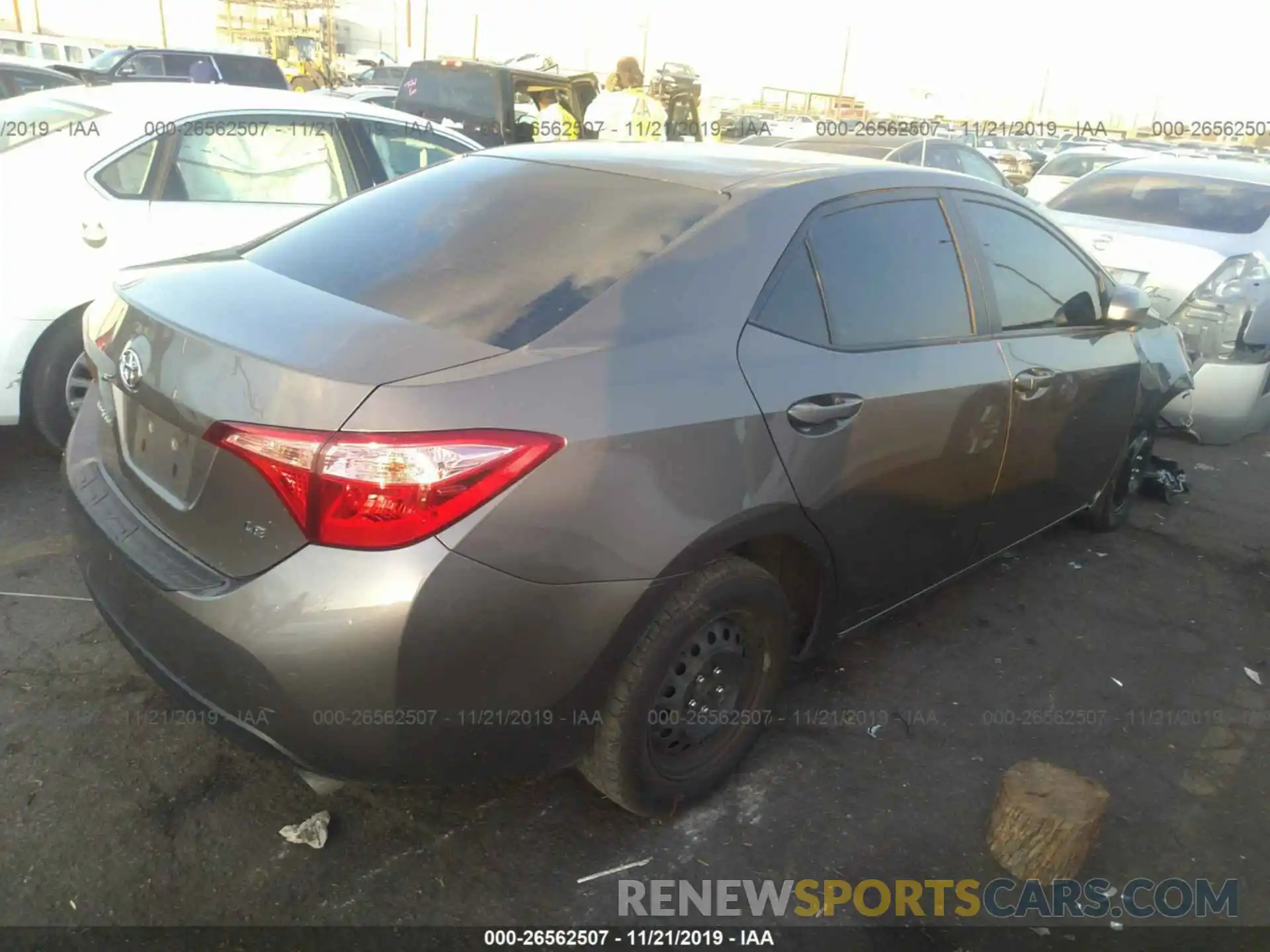 4 Photograph of a damaged car 2T1BURHE8KC163277 TOYOTA COROLLA 2019