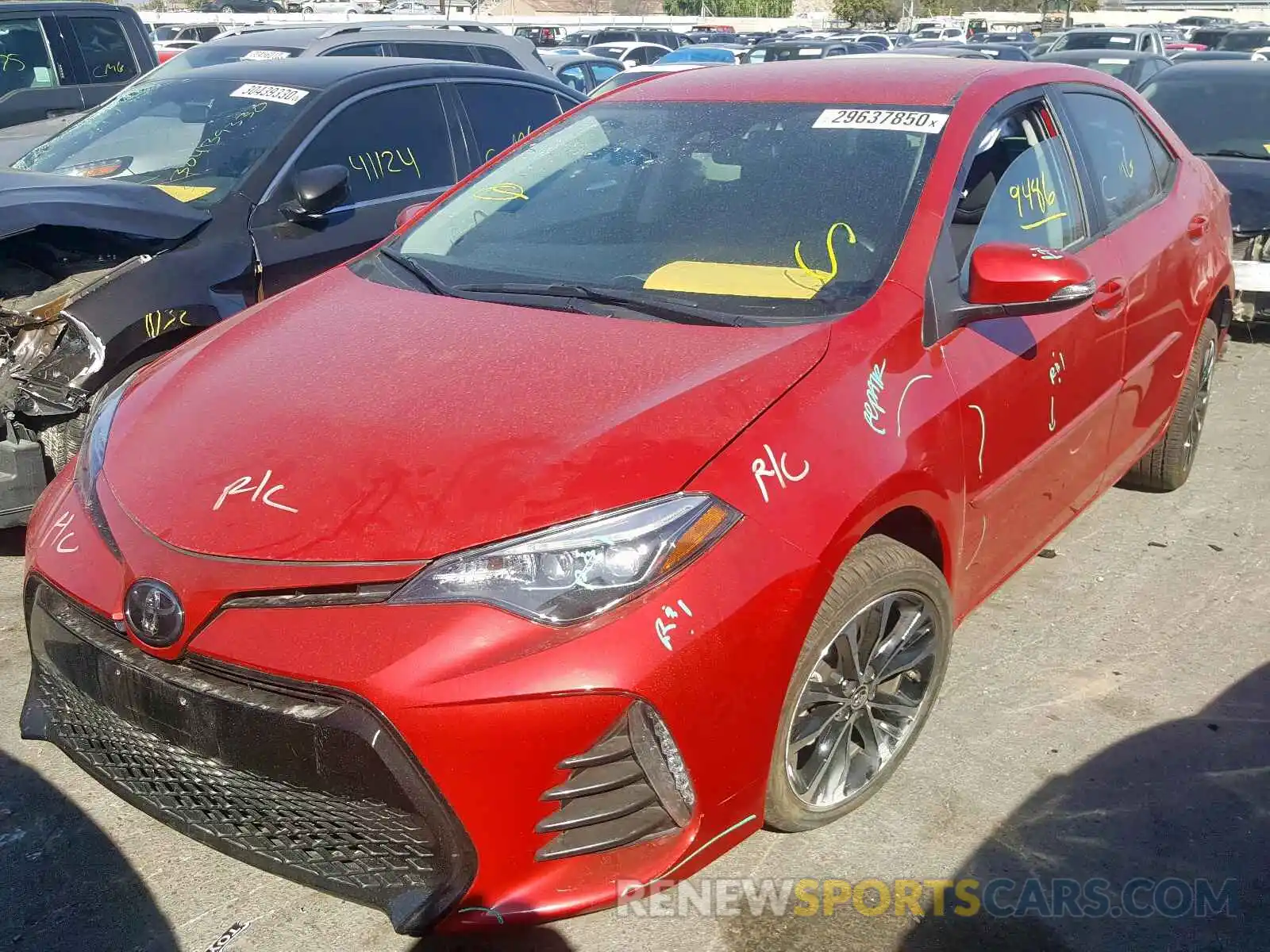 2 Photograph of a damaged car 2T1BURHE8KC163750 TOYOTA COROLLA 2019