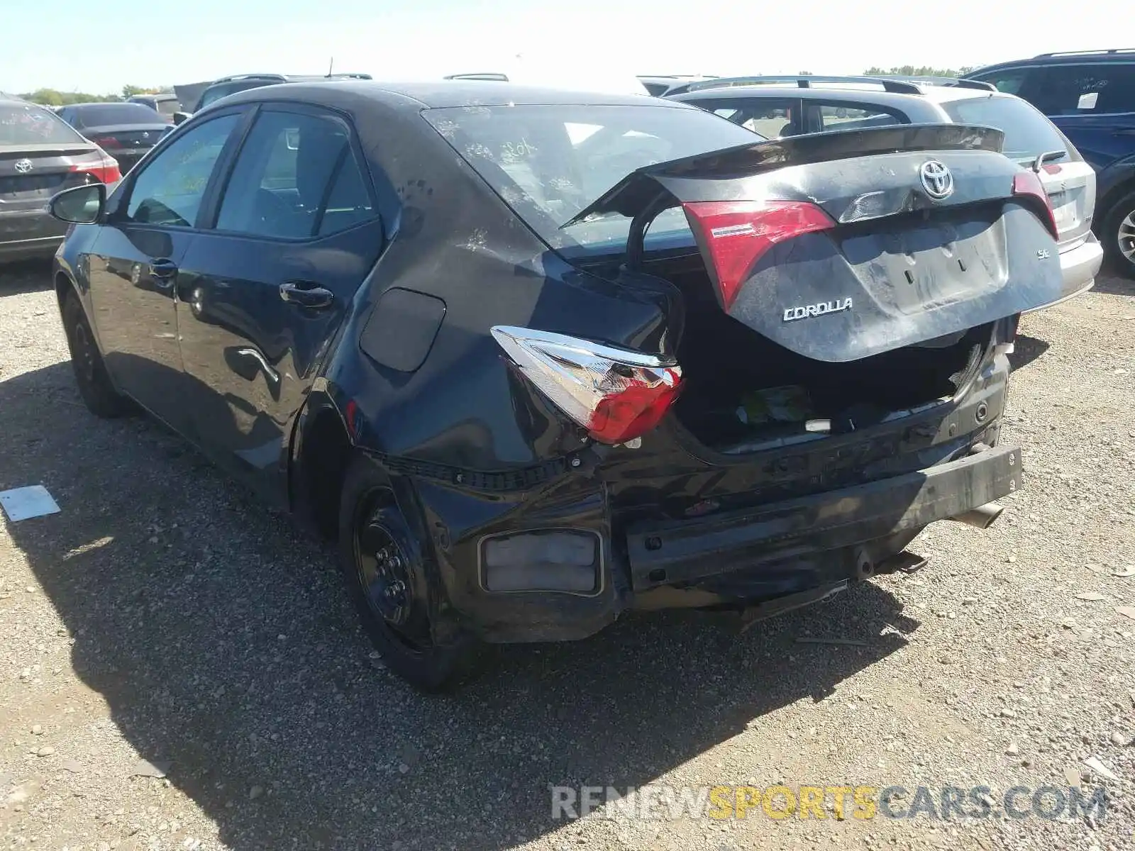 3 Photograph of a damaged car 2T1BURHE8KC163831 TOYOTA COROLLA 2019