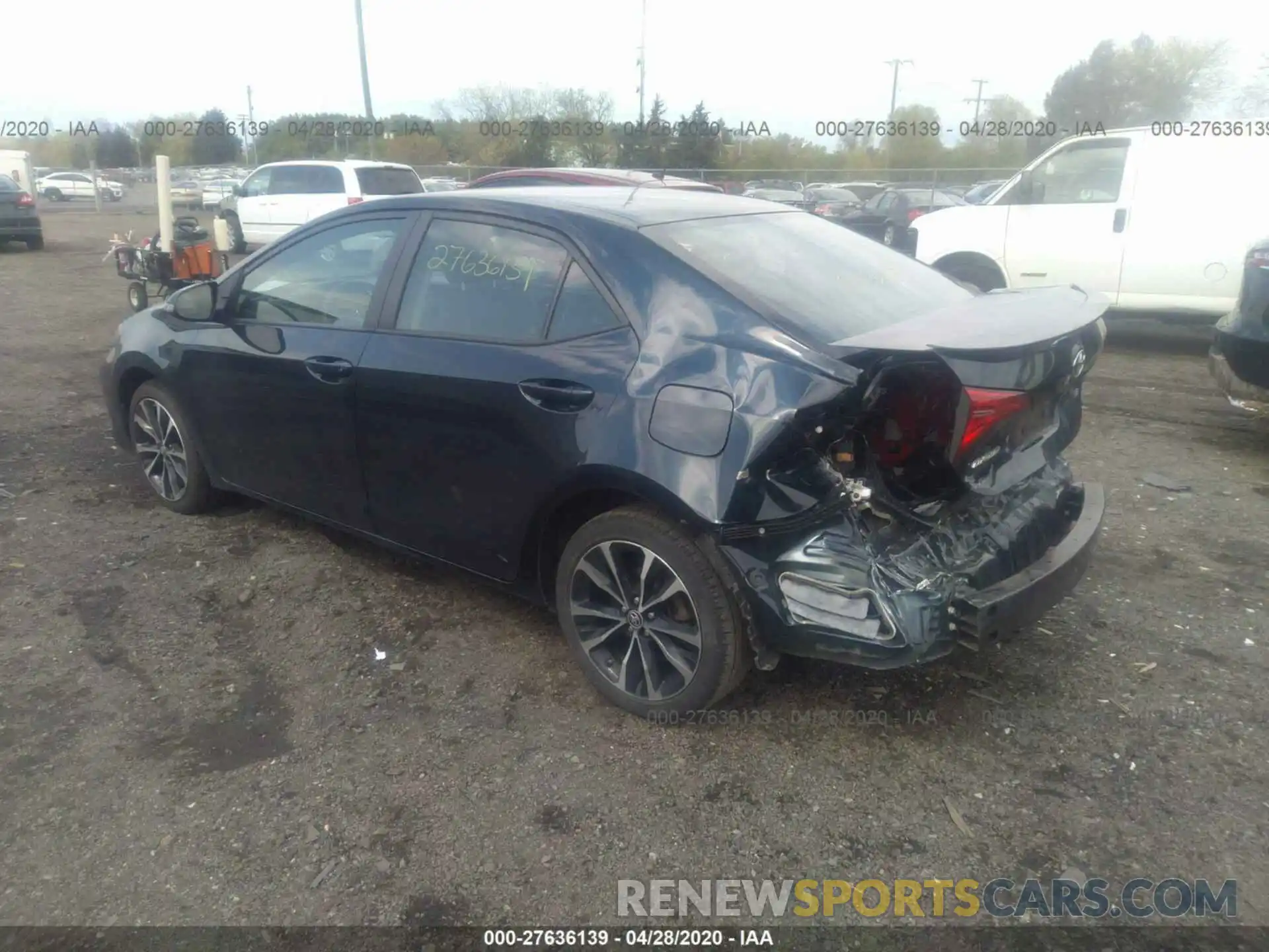 3 Photograph of a damaged car 2T1BURHE8KC164106 TOYOTA COROLLA 2019