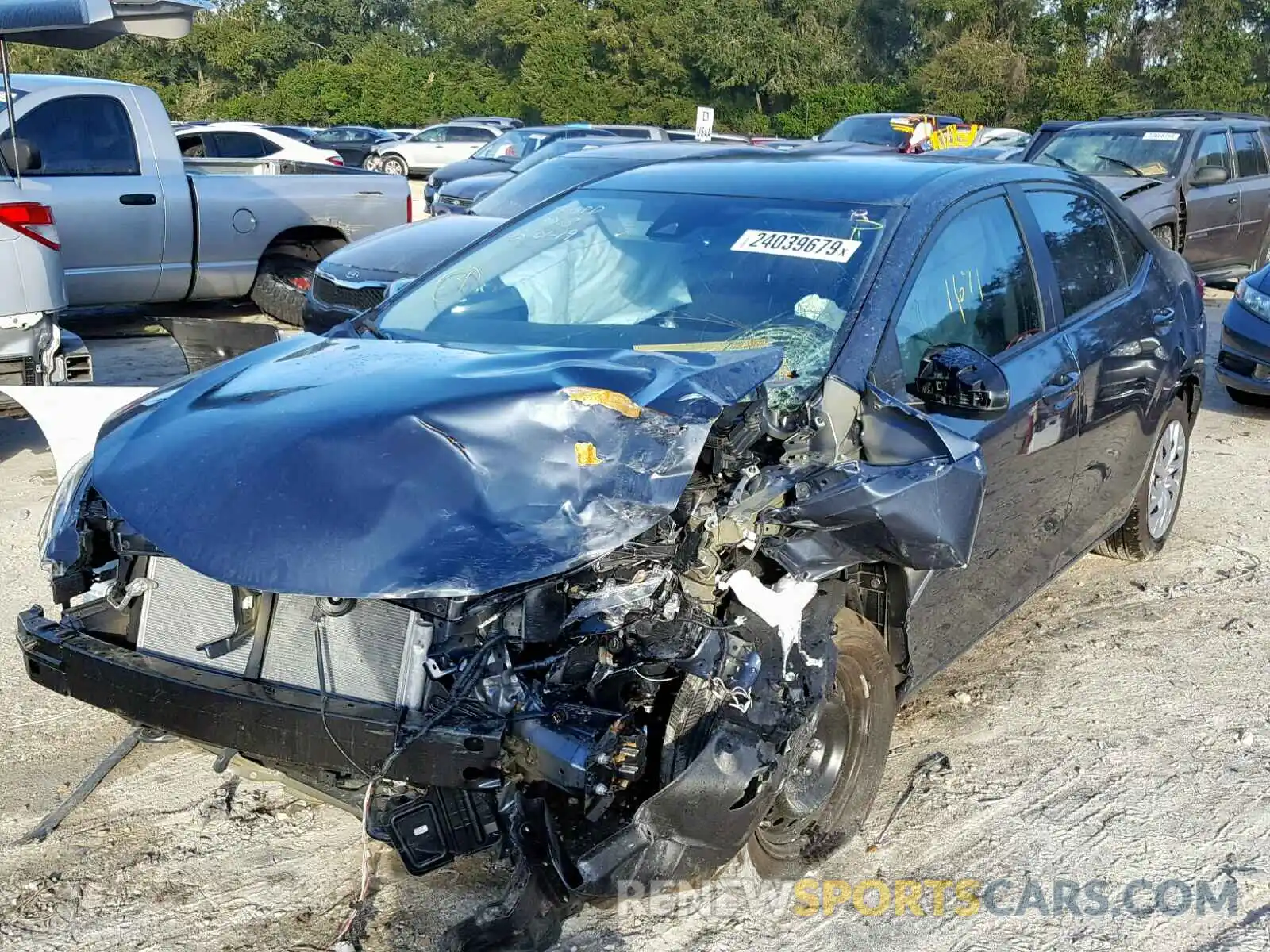 2 Photograph of a damaged car 2T1BURHE8KC164591 TOYOTA COROLLA 2019