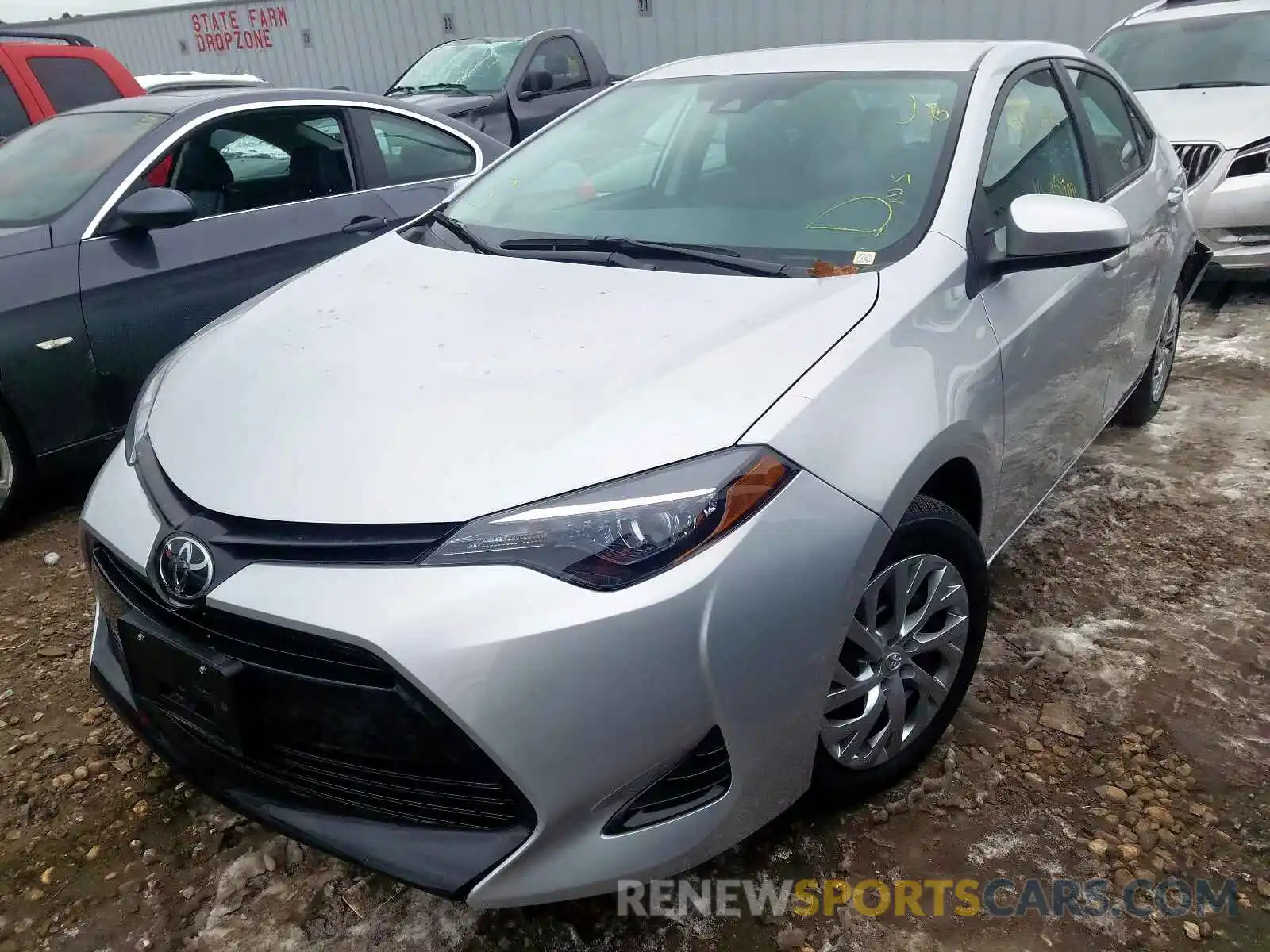 2 Photograph of a damaged car 2T1BURHE8KC164848 TOYOTA COROLLA 2019