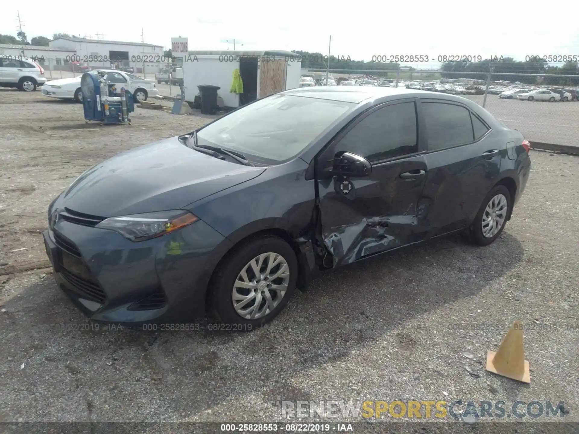 2 Photograph of a damaged car 2T1BURHE8KC165269 TOYOTA COROLLA 2019