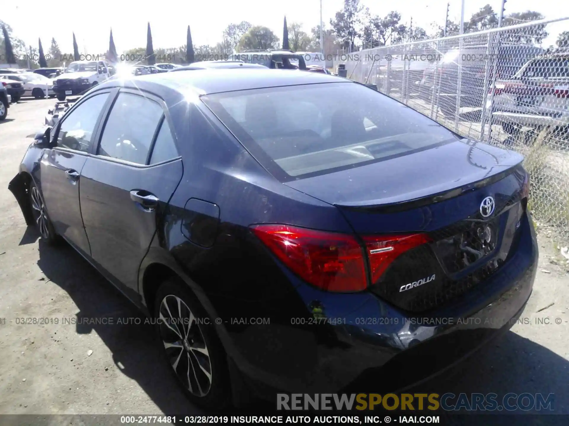 3 Photograph of a damaged car 2T1BURHE8KC165403 TOYOTA COROLLA 2019