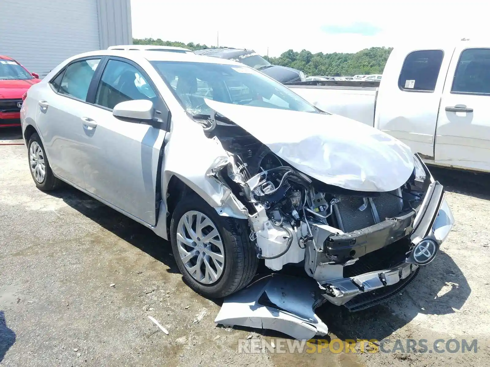 1 Photograph of a damaged car 2T1BURHE8KC166129 TOYOTA COROLLA 2019