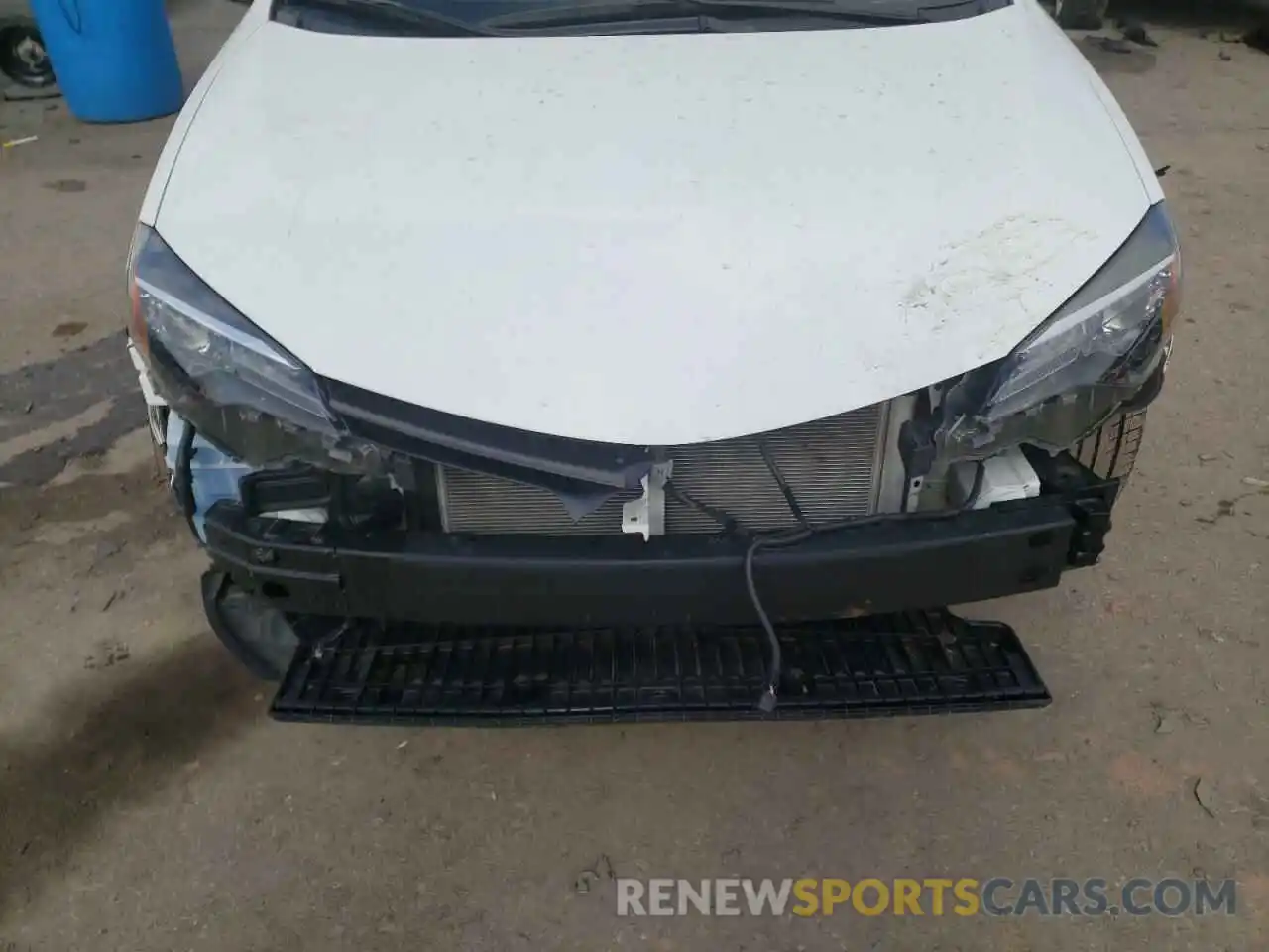 9 Photograph of a damaged car 2T1BURHE8KC167264 TOYOTA COROLLA 2019