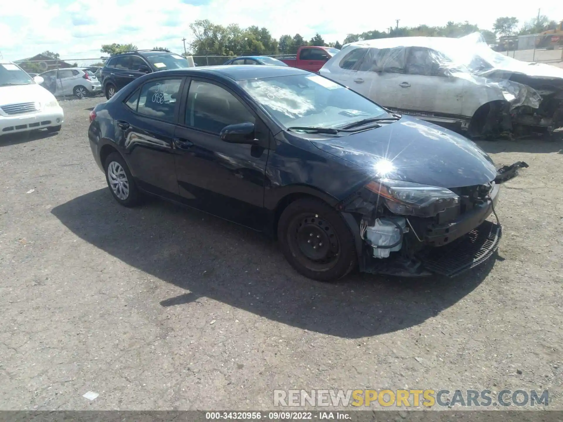 1 Photograph of a damaged car 2T1BURHE8KC167300 TOYOTA COROLLA 2019