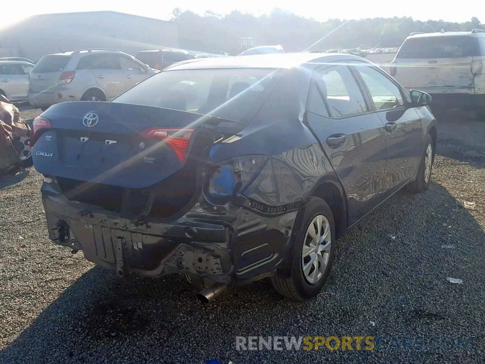 4 Photograph of a damaged car 2T1BURHE8KC167636 TOYOTA COROLLA 2019