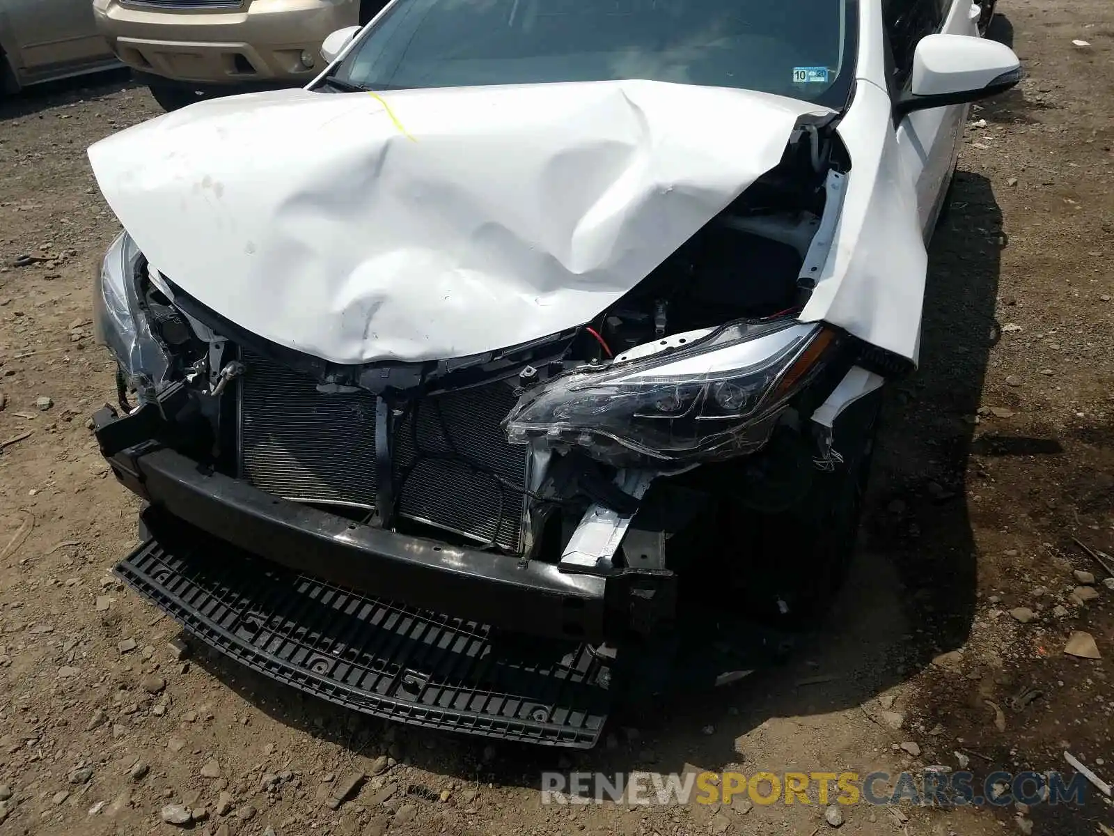 9 Photograph of a damaged car 2T1BURHE8KC167815 TOYOTA COROLLA 2019