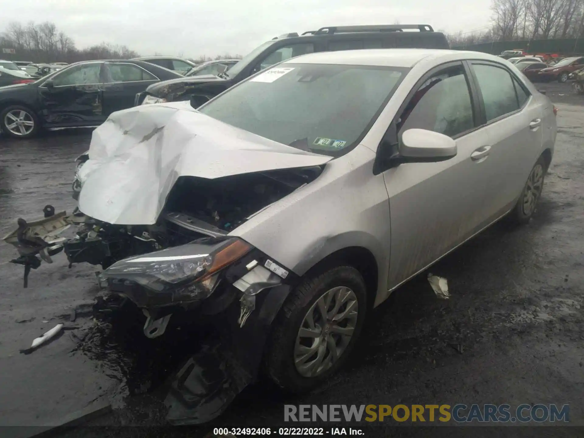 2 Photograph of a damaged car 2T1BURHE8KC168589 TOYOTA COROLLA 2019