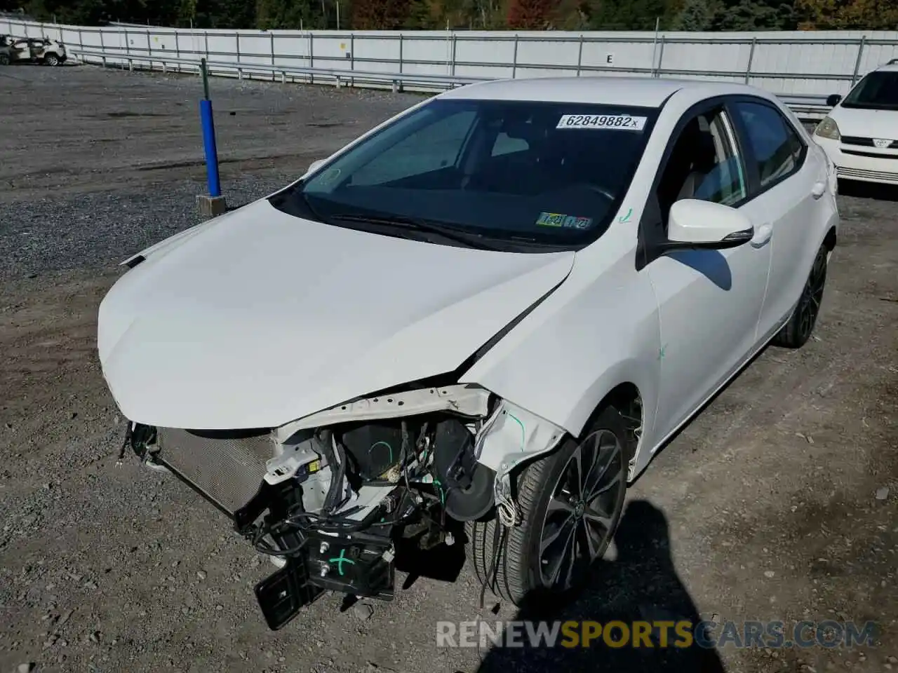 2 Photograph of a damaged car 2T1BURHE8KC170875 TOYOTA COROLLA 2019