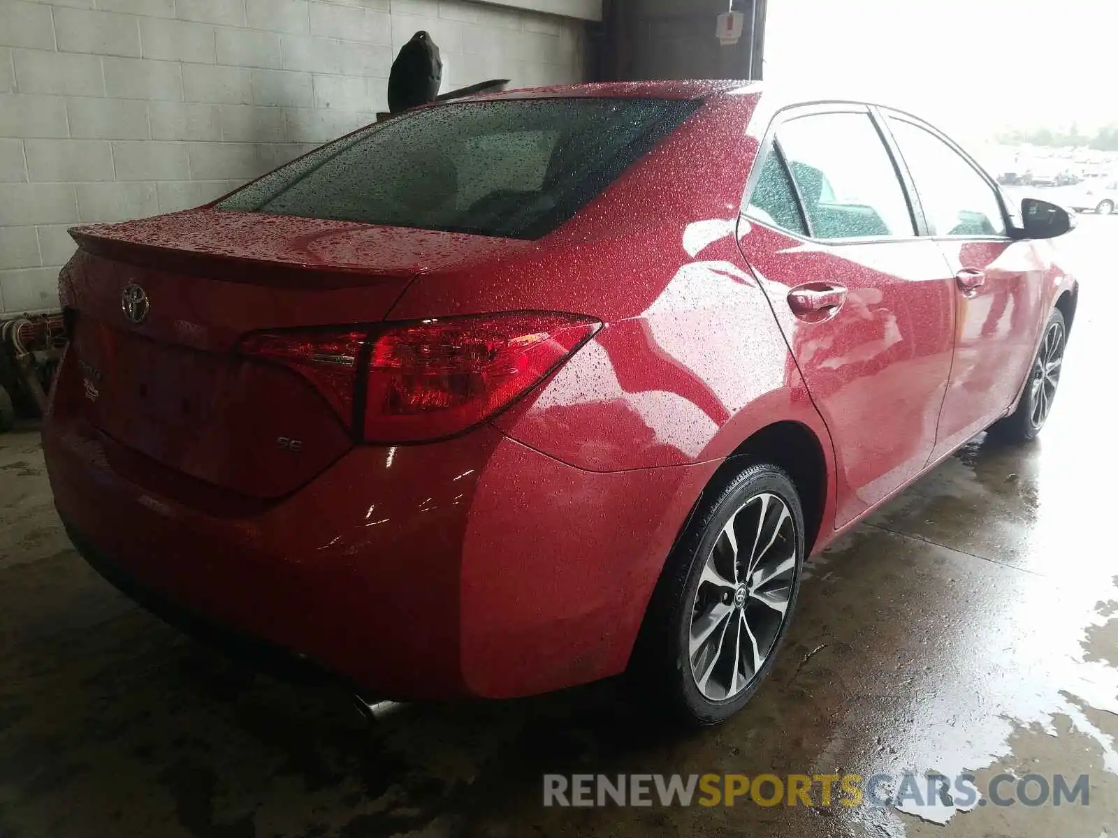 4 Photograph of a damaged car 2T1BURHE8KC171024 TOYOTA COROLLA 2019