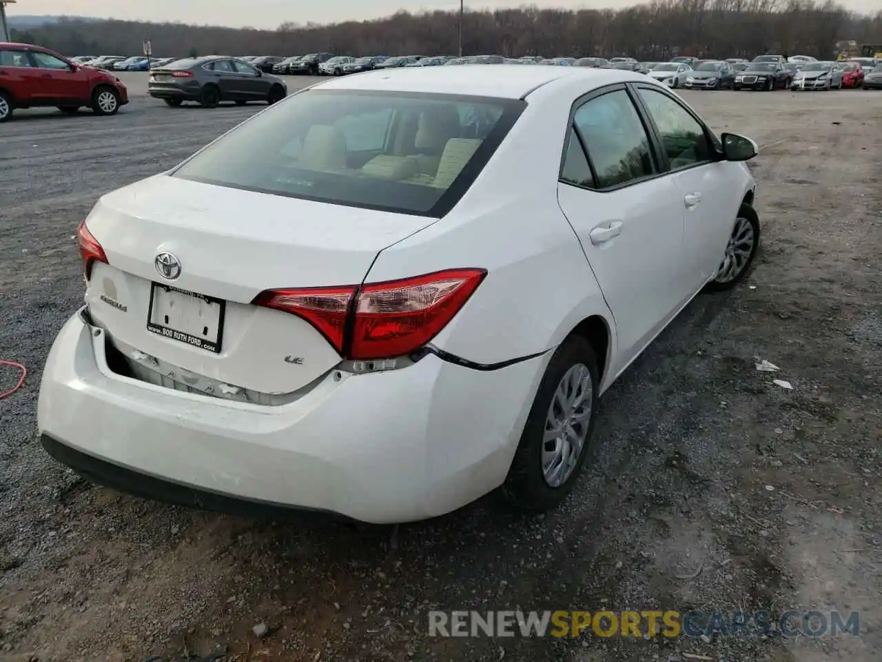 4 Photograph of a damaged car 2T1BURHE8KC171069 TOYOTA COROLLA 2019