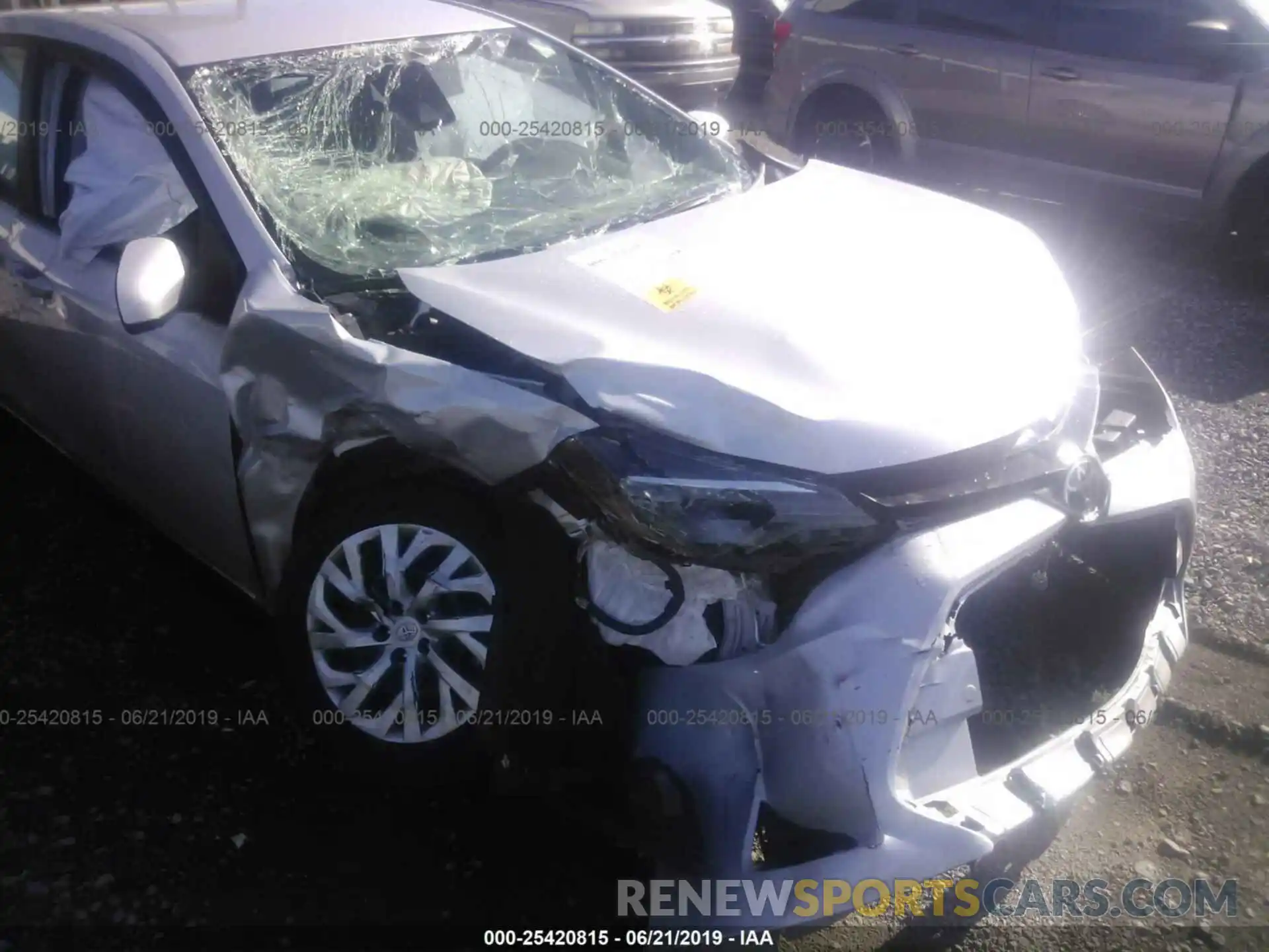 6 Photograph of a damaged car 2T1BURHE8KC172089 TOYOTA COROLLA 2019