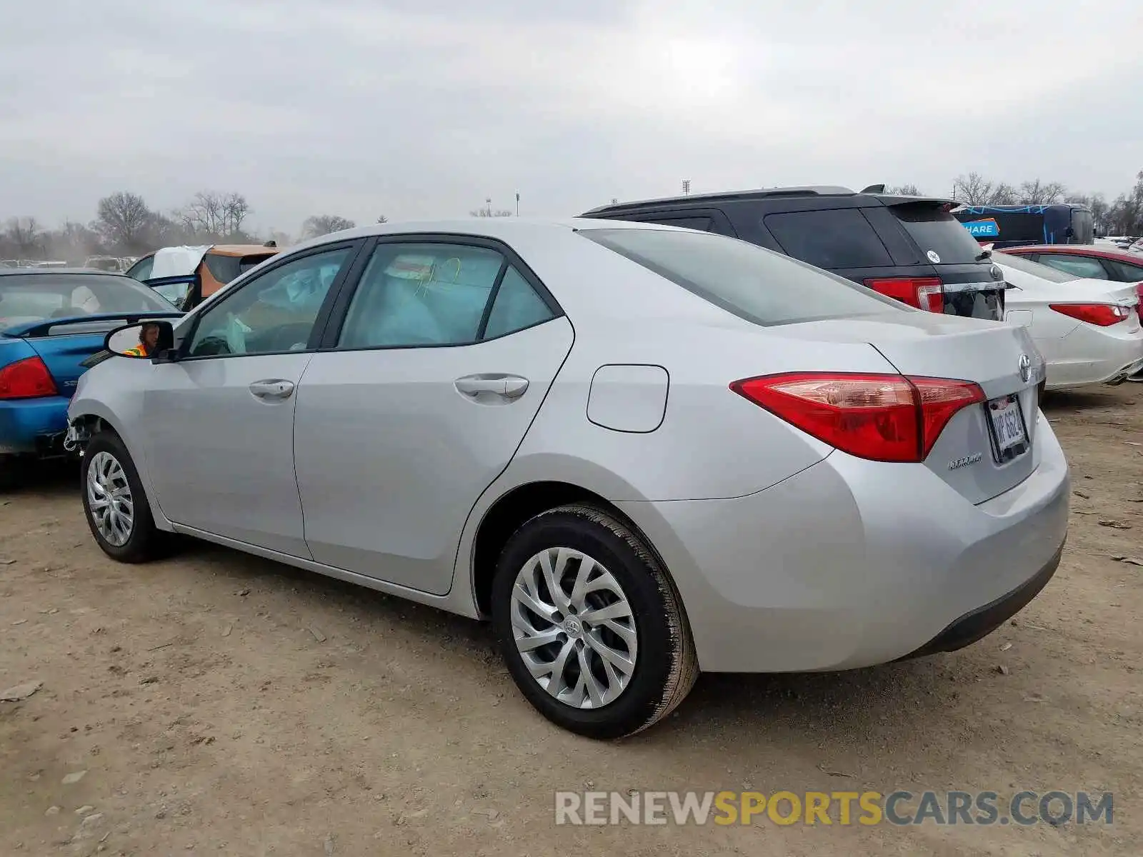 3 Photograph of a damaged car 2T1BURHE8KC172920 TOYOTA COROLLA 2019