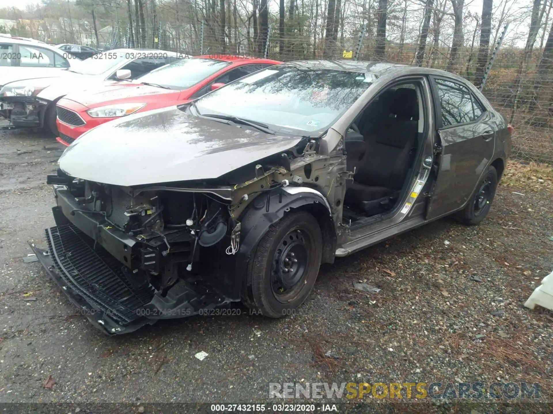 2 Photograph of a damaged car 2T1BURHE8KC173324 TOYOTA COROLLA 2019