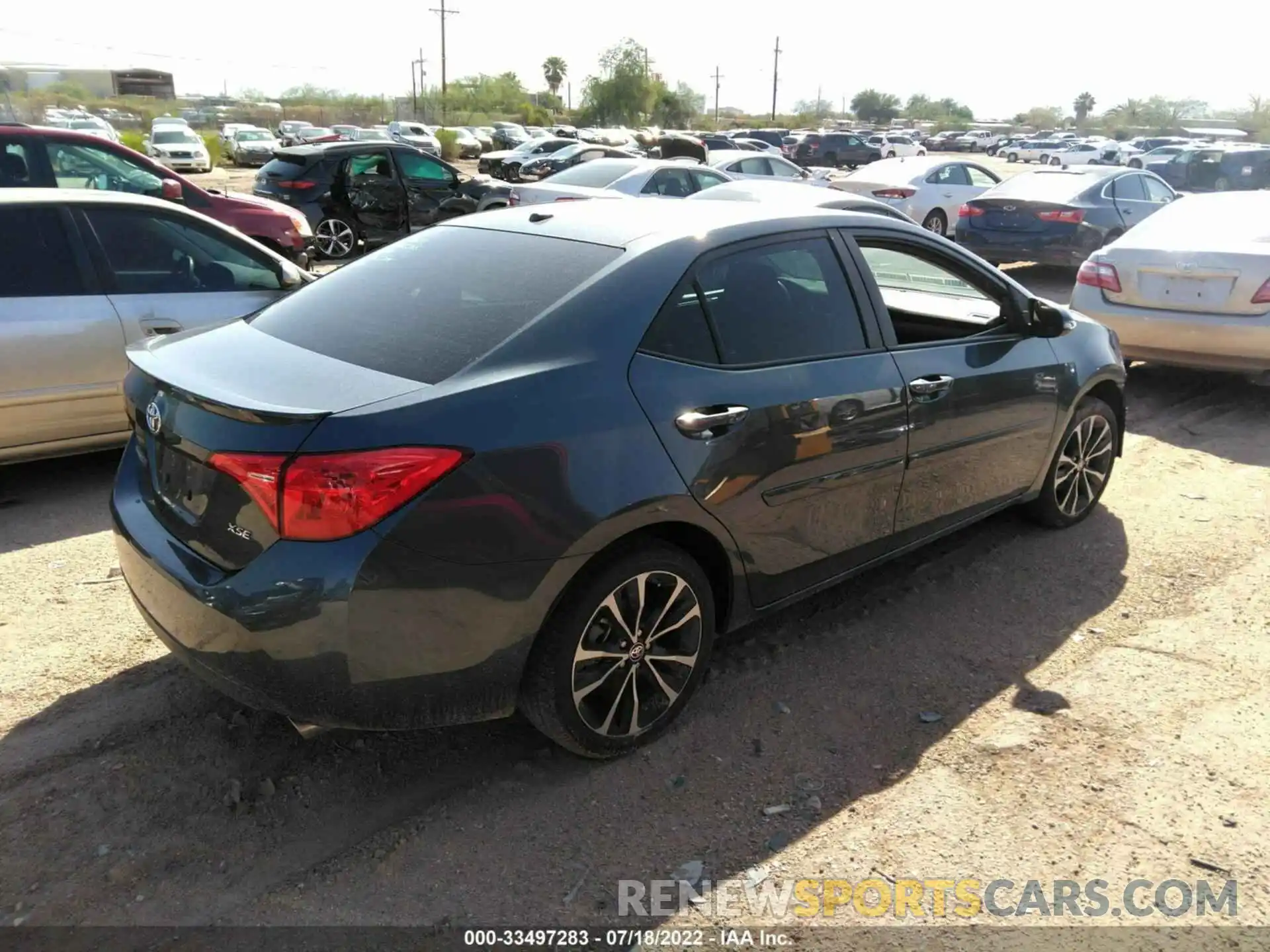 4 Photograph of a damaged car 2T1BURHE8KC174005 TOYOTA COROLLA 2019