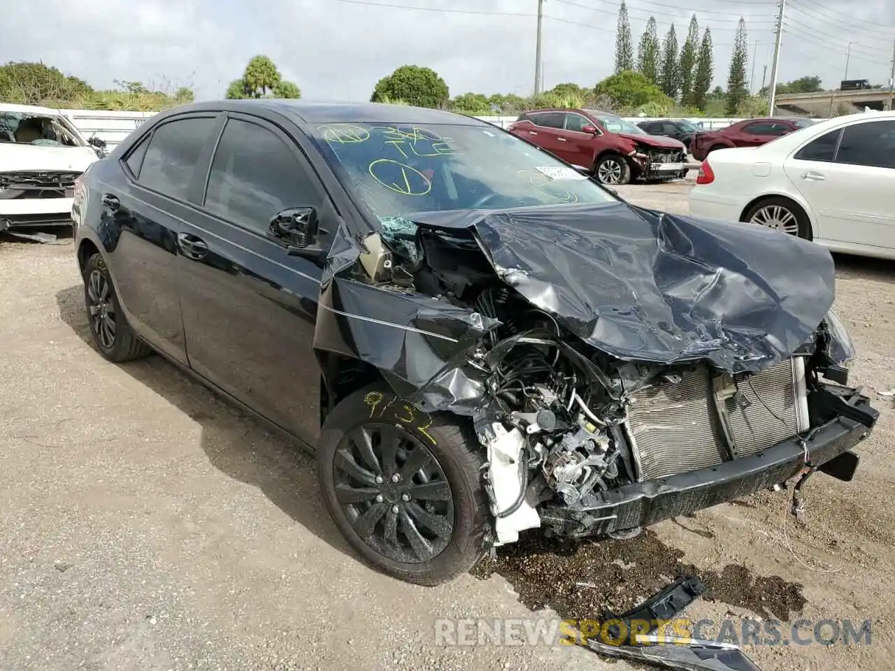 1 Photograph of a damaged car 2T1BURHE8KC174148 TOYOTA COROLLA 2019