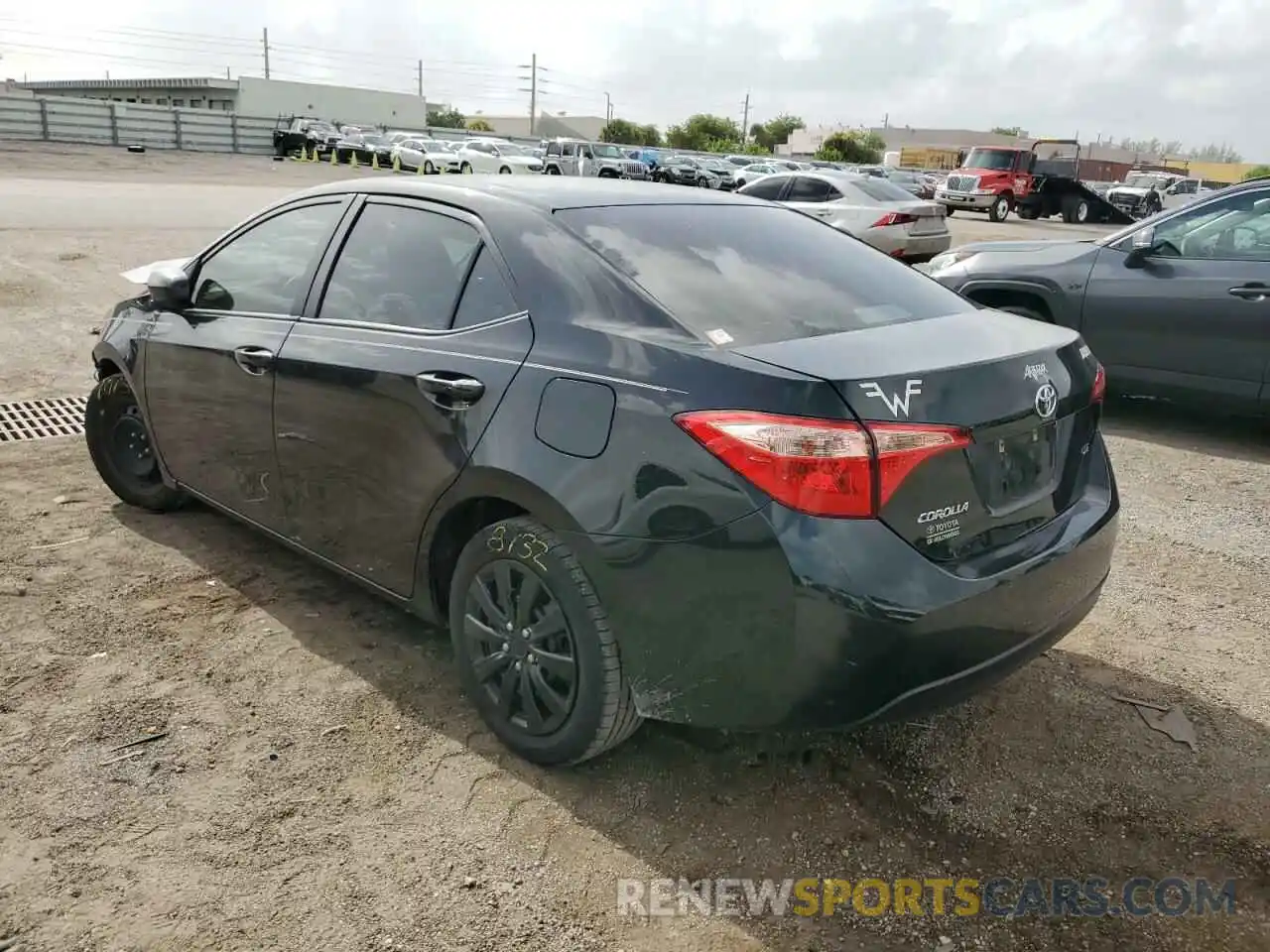 3 Photograph of a damaged car 2T1BURHE8KC174148 TOYOTA COROLLA 2019