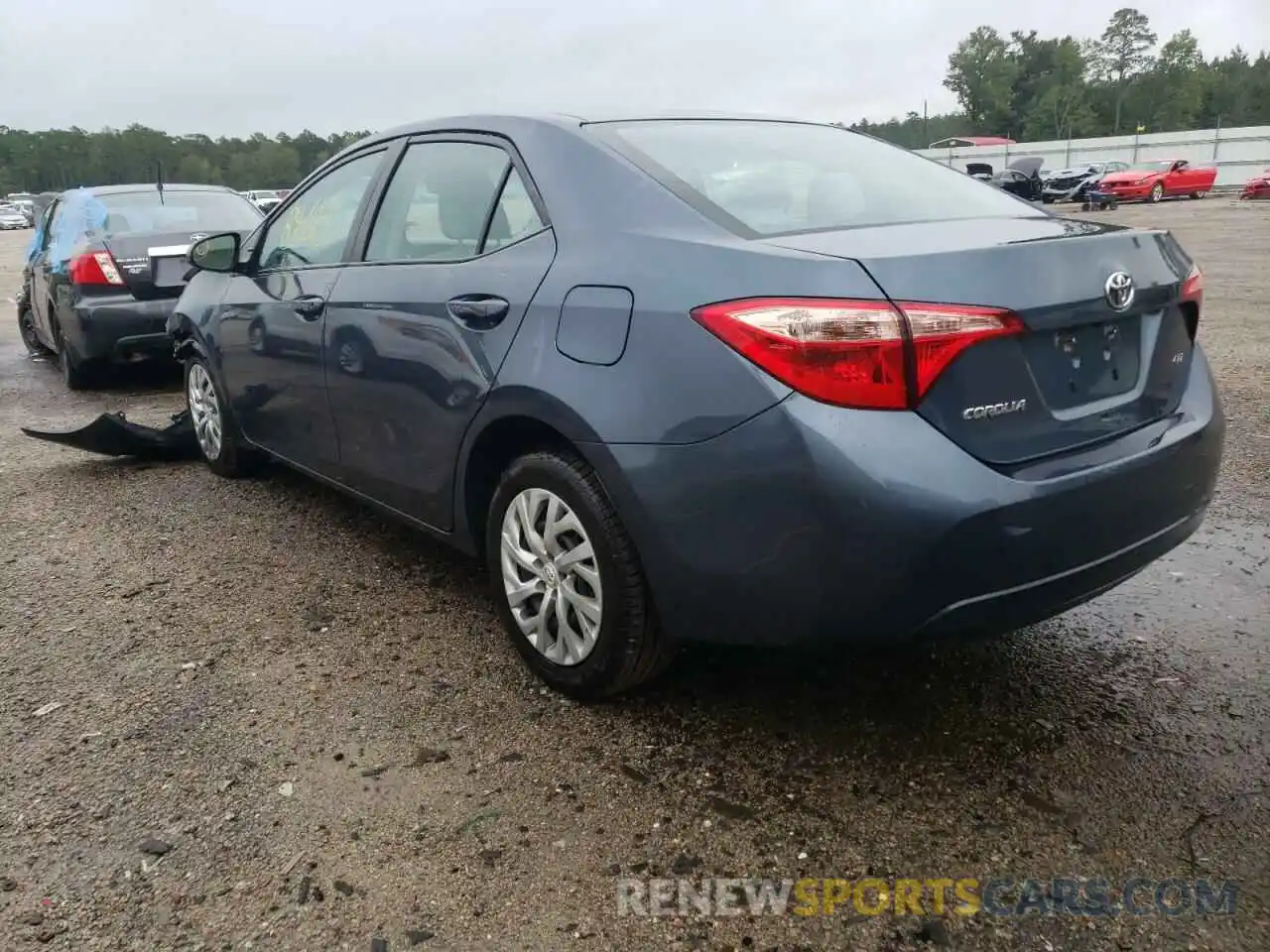 3 Photograph of a damaged car 2T1BURHE8KC174165 TOYOTA COROLLA 2019