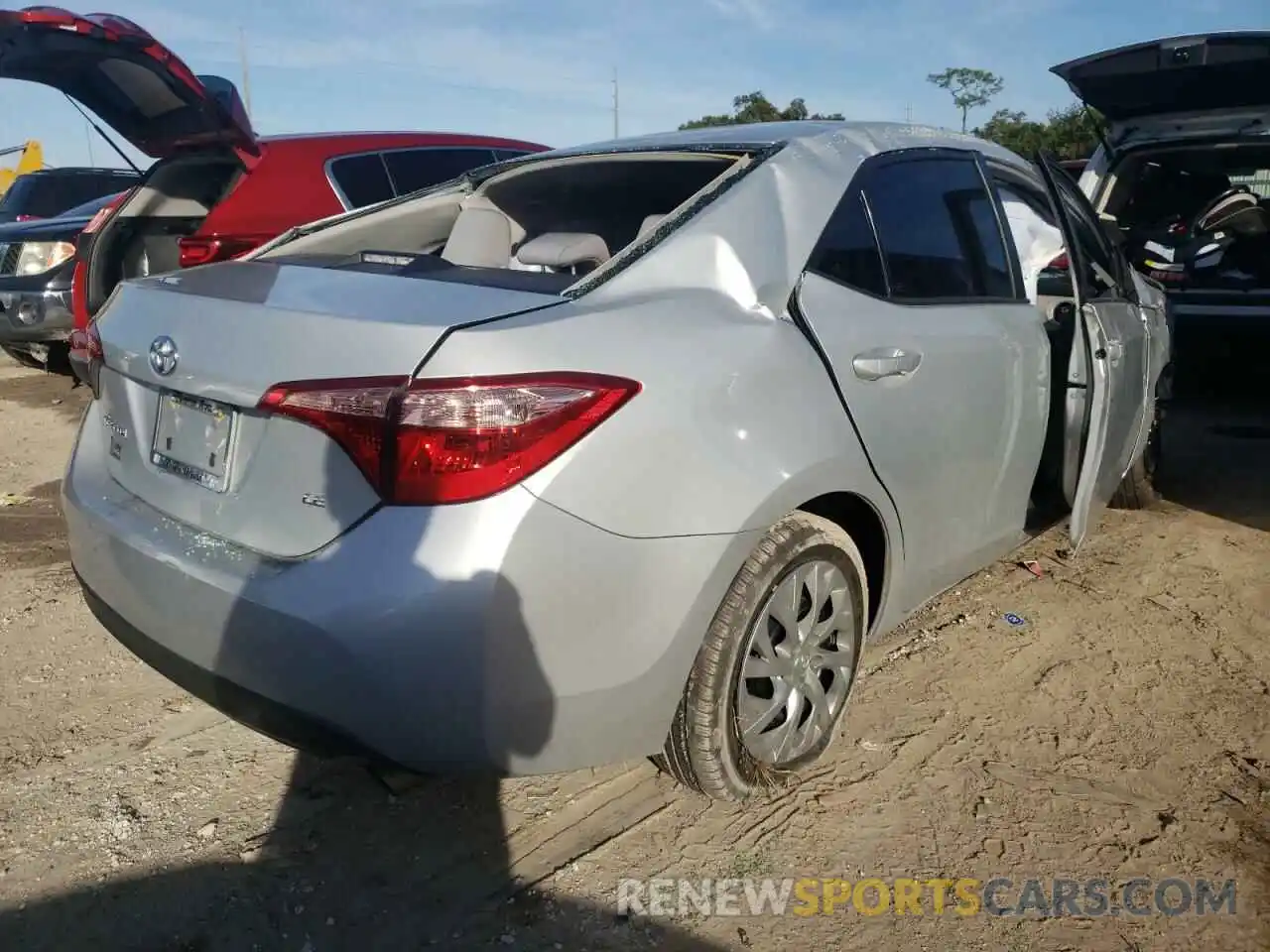 4 Photograph of a damaged car 2T1BURHE8KC174781 TOYOTA COROLLA 2019