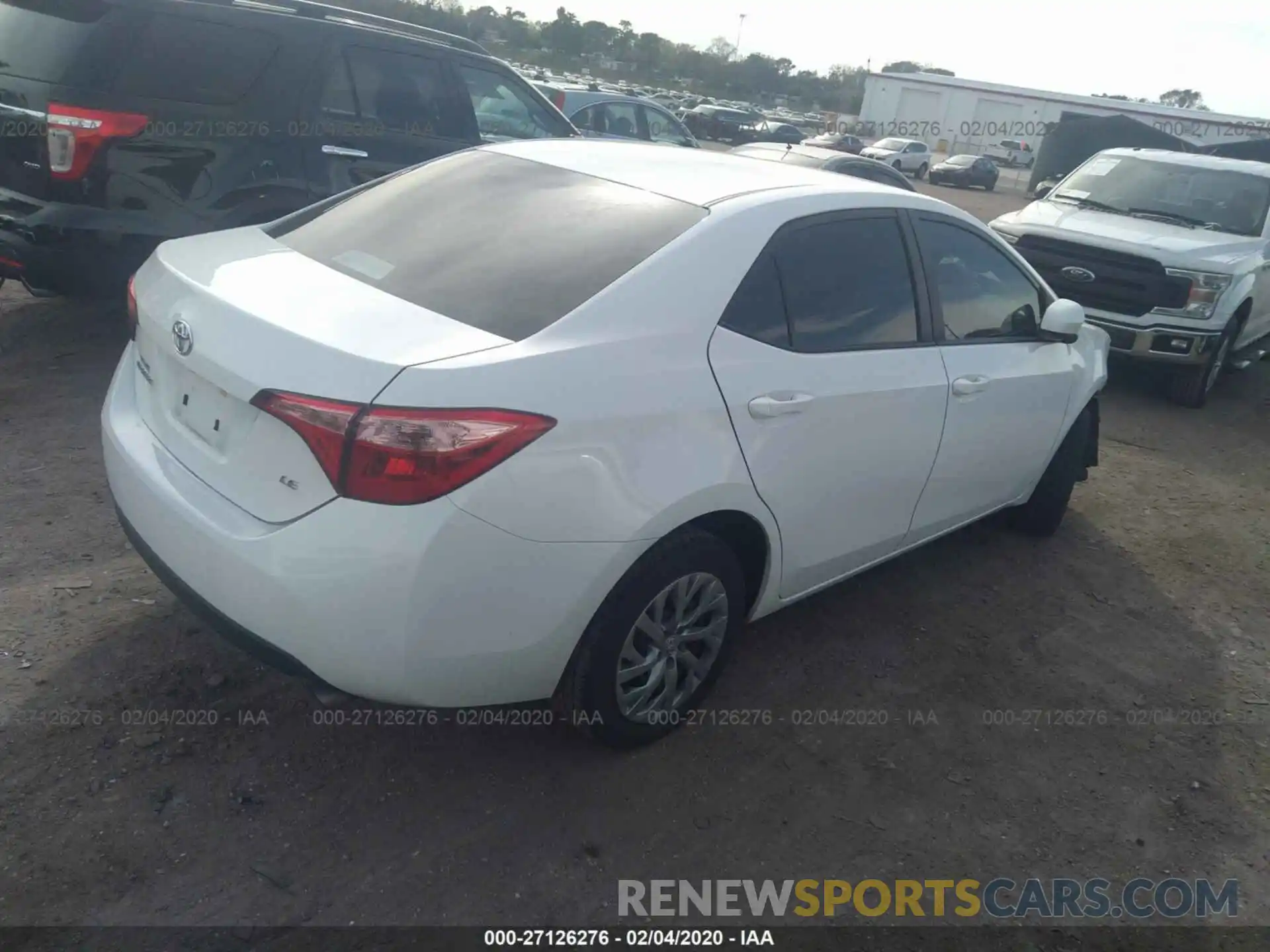 4 Photograph of a damaged car 2T1BURHE8KC175557 TOYOTA COROLLA 2019