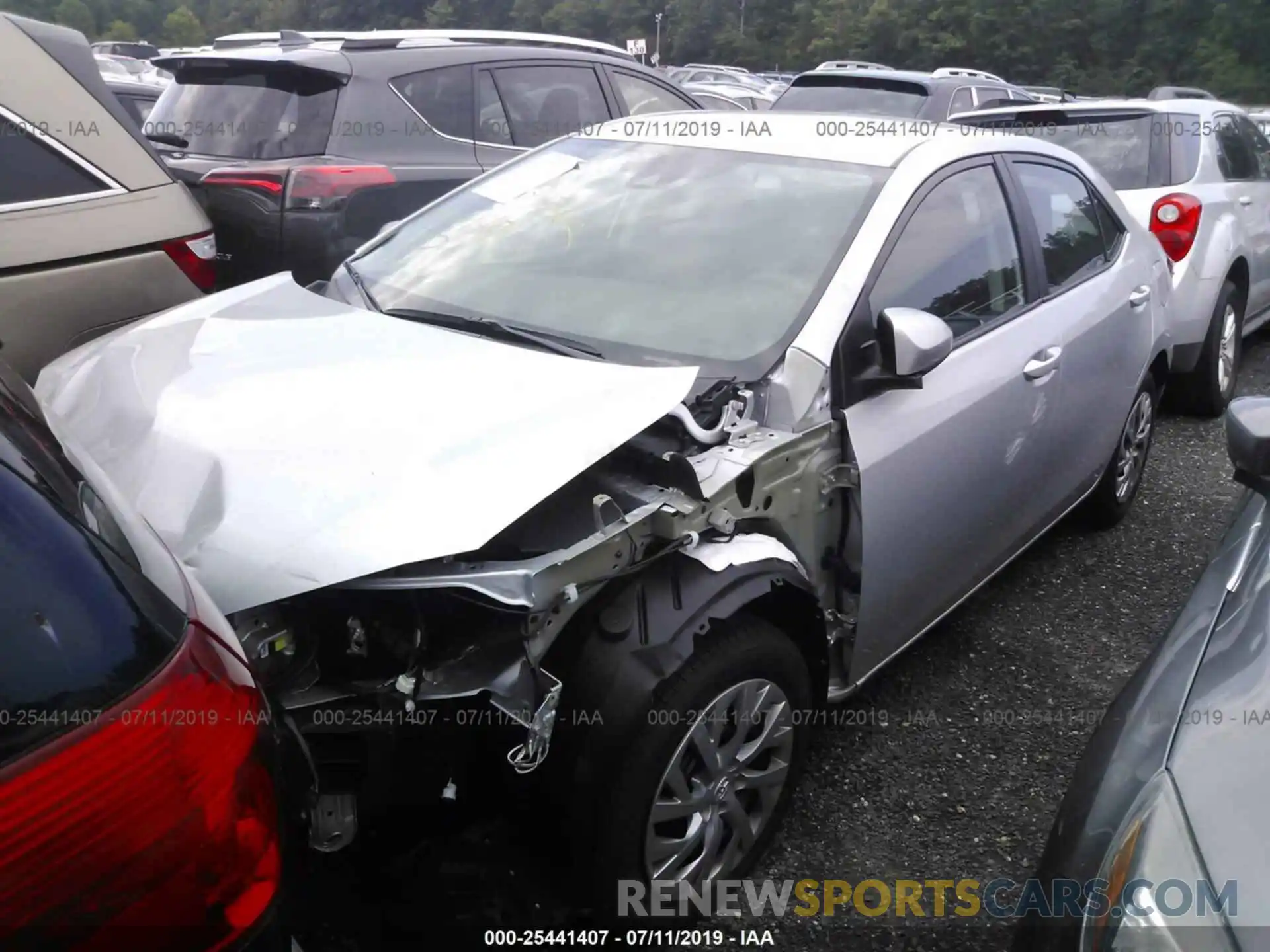 2 Photograph of a damaged car 2T1BURHE8KC176126 TOYOTA COROLLA 2019