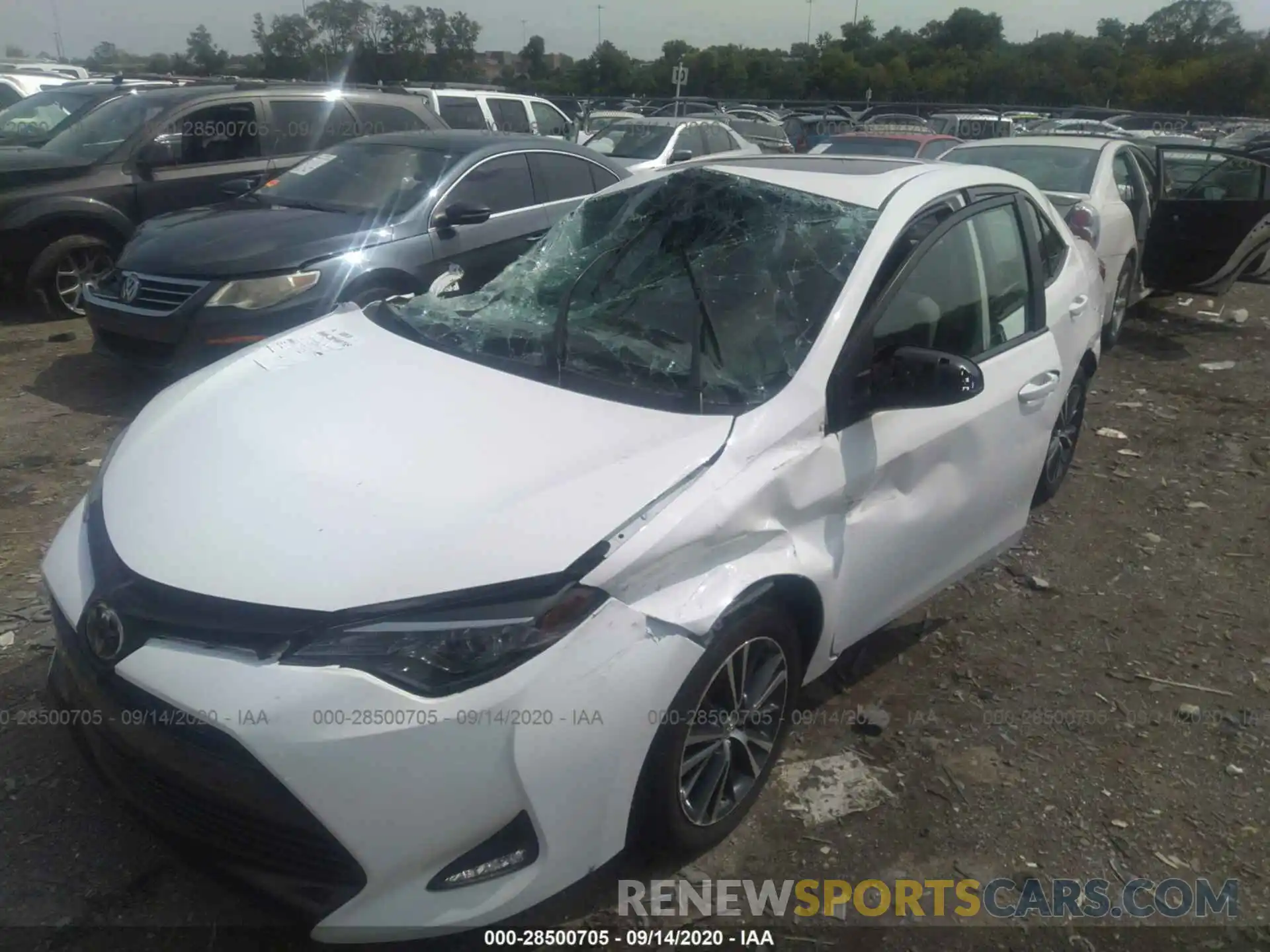 2 Photograph of a damaged car 2T1BURHE8KC176806 TOYOTA COROLLA 2019