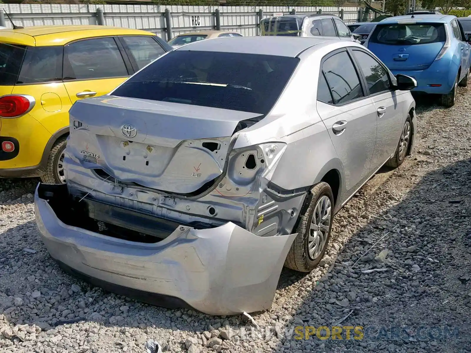 4 Photograph of a damaged car 2T1BURHE8KC177048 TOYOTA COROLLA 2019