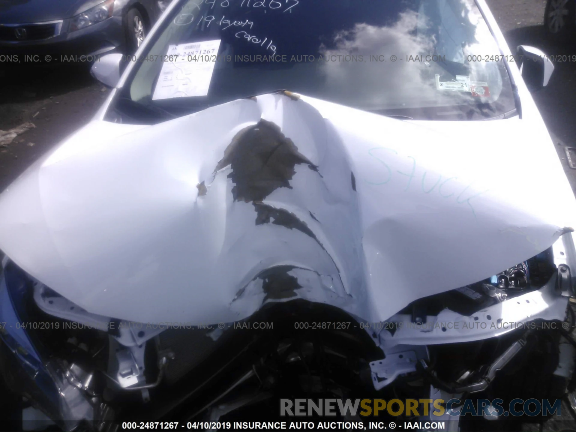 10 Photograph of a damaged car 2T1BURHE8KC177406 TOYOTA COROLLA 2019