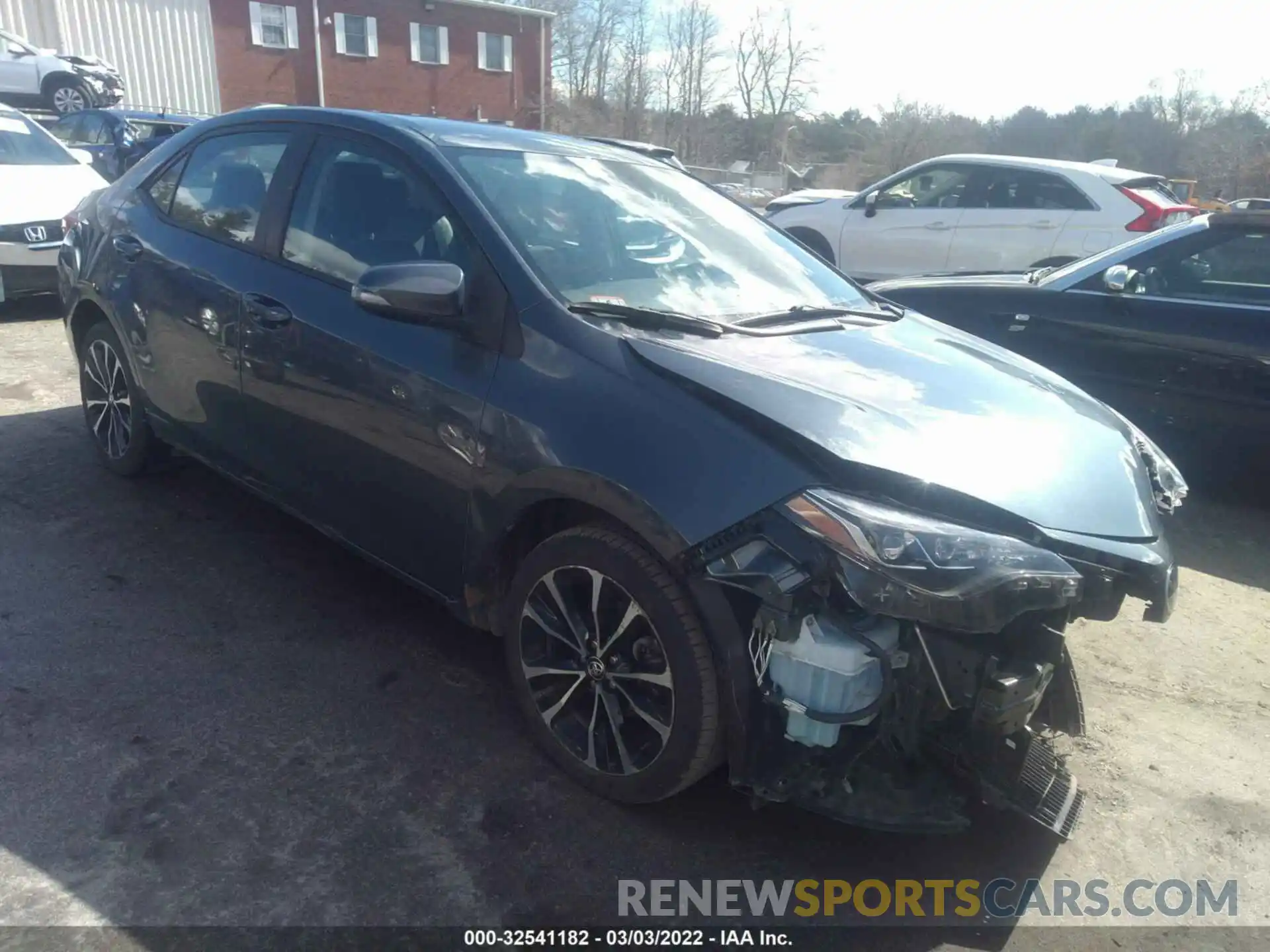 1 Photograph of a damaged car 2T1BURHE8KC177471 TOYOTA COROLLA 2019