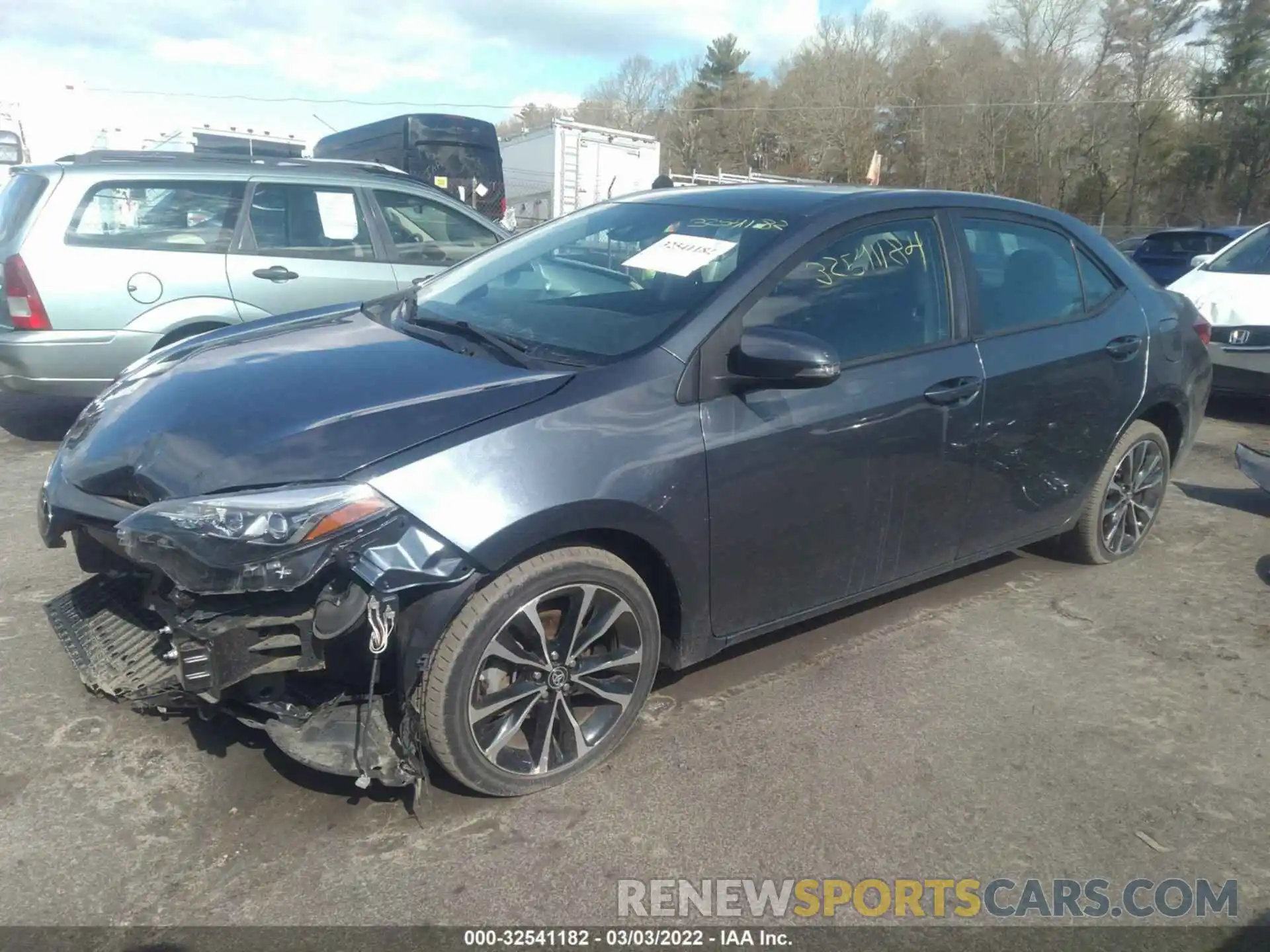 2 Photograph of a damaged car 2T1BURHE8KC177471 TOYOTA COROLLA 2019