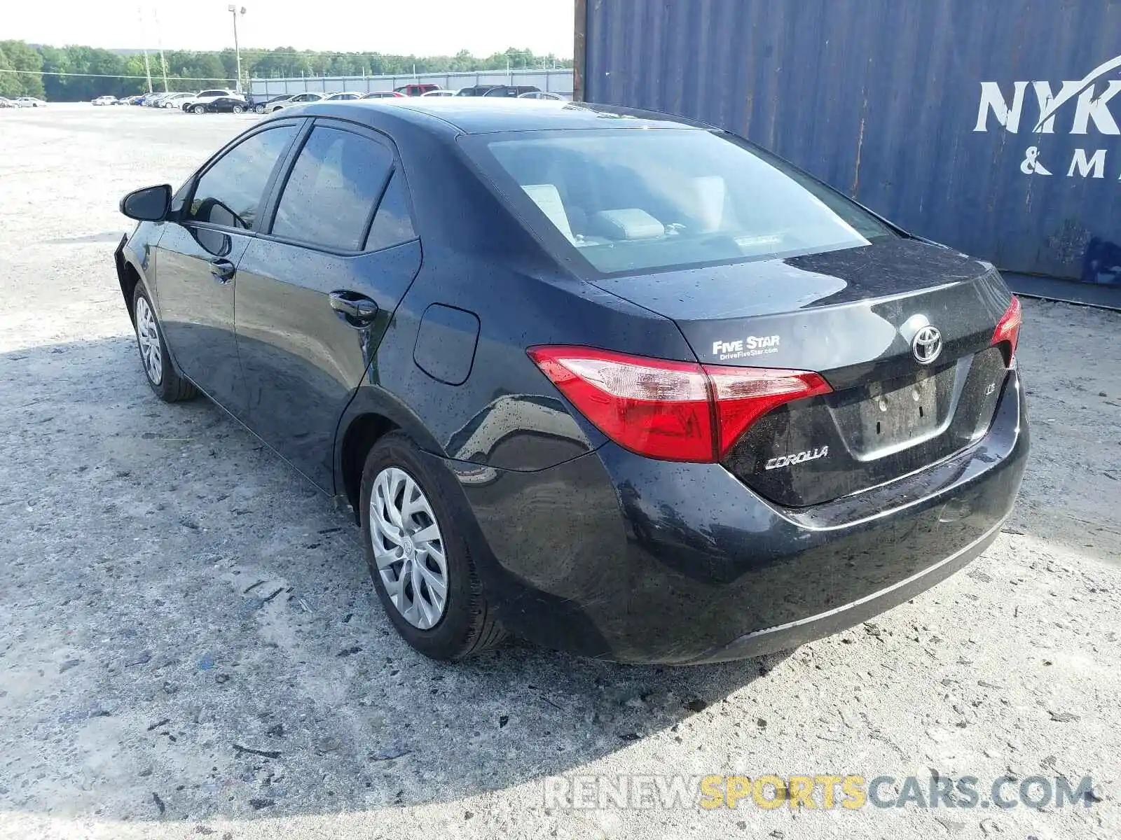 3 Photograph of a damaged car 2T1BURHE8KC177793 TOYOTA COROLLA 2019