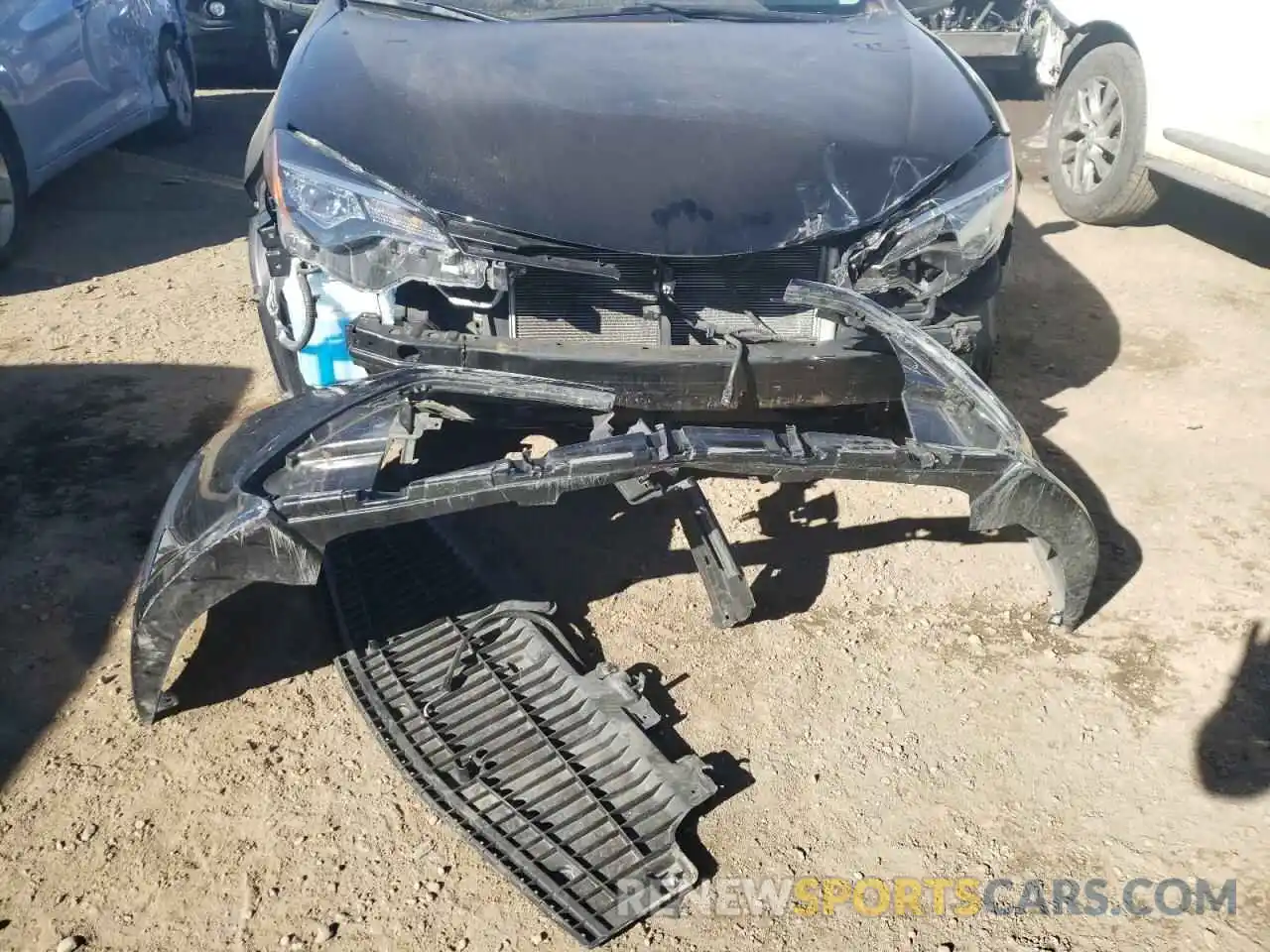 9 Photograph of a damaged car 2T1BURHE8KC178037 TOYOTA COROLLA 2019