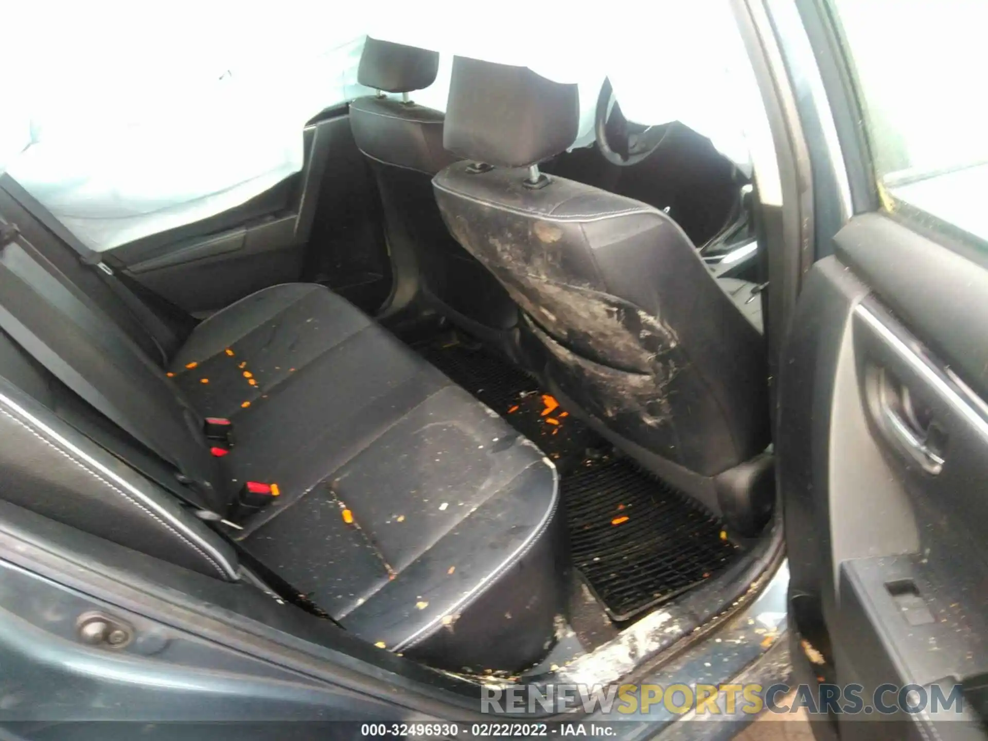 8 Photograph of a damaged car 2T1BURHE8KC179091 TOYOTA COROLLA 2019