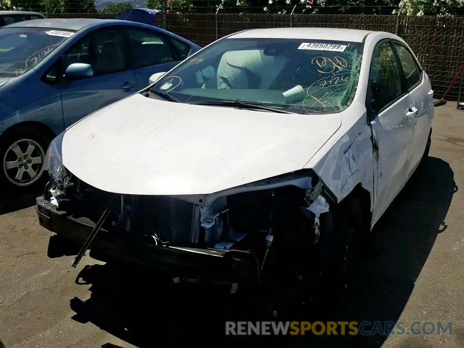 2 Photograph of a damaged car 2T1BURHE8KC179575 TOYOTA COROLLA 2019