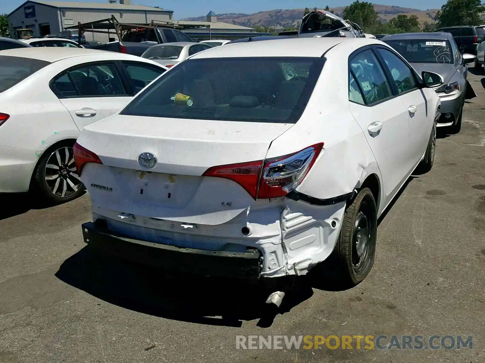 4 Photograph of a damaged car 2T1BURHE8KC179575 TOYOTA COROLLA 2019