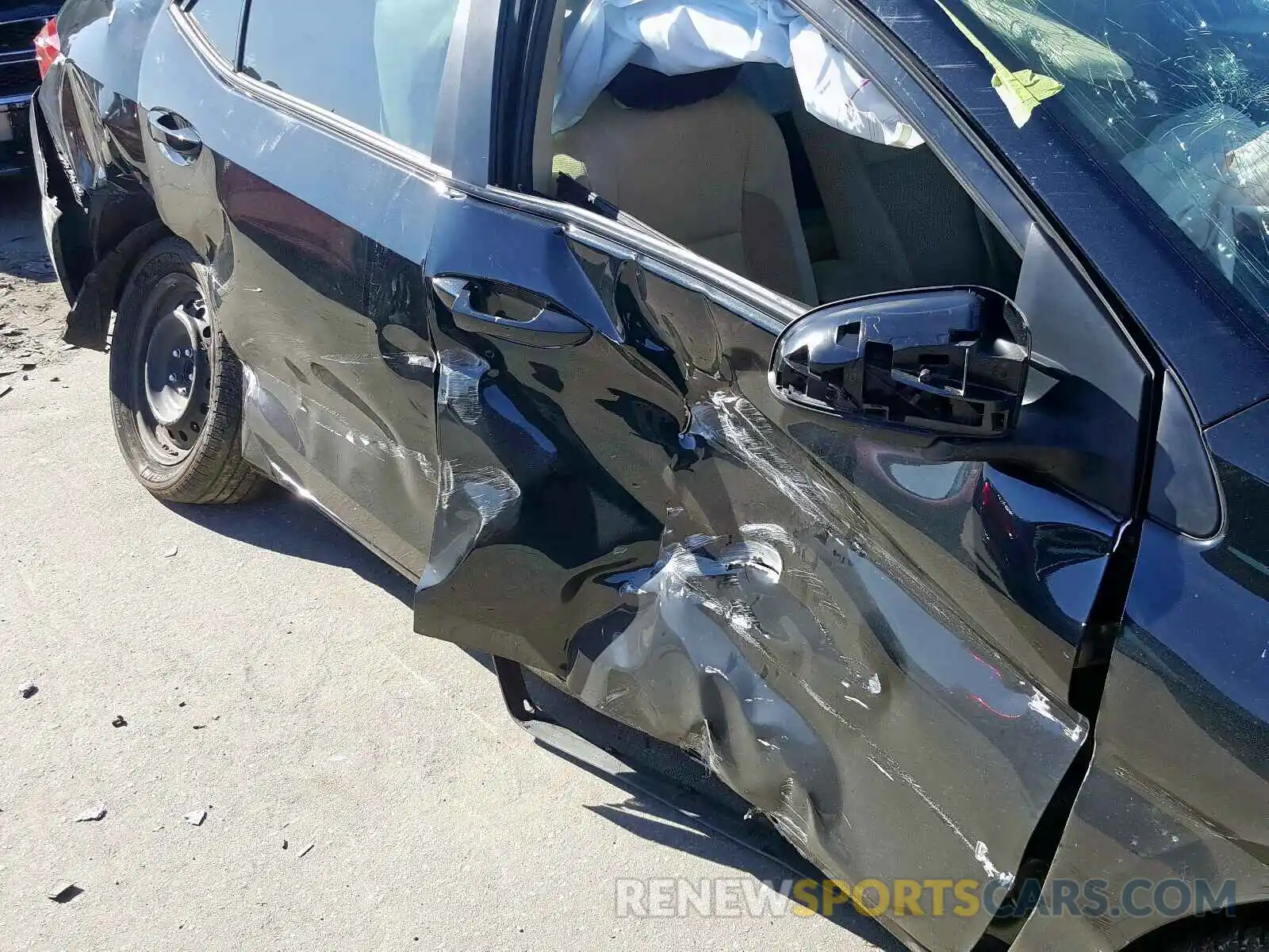 9 Photograph of a damaged car 2T1BURHE8KC179849 TOYOTA COROLLA 2019