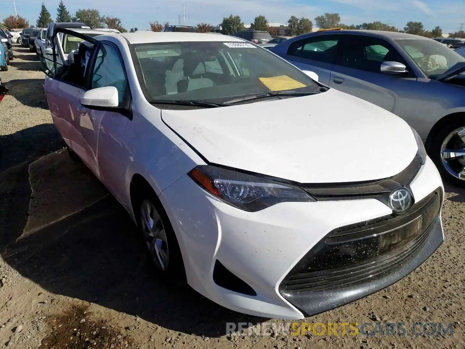 1 Photograph of a damaged car 2T1BURHE8KC180886 TOYOTA COROLLA 2019