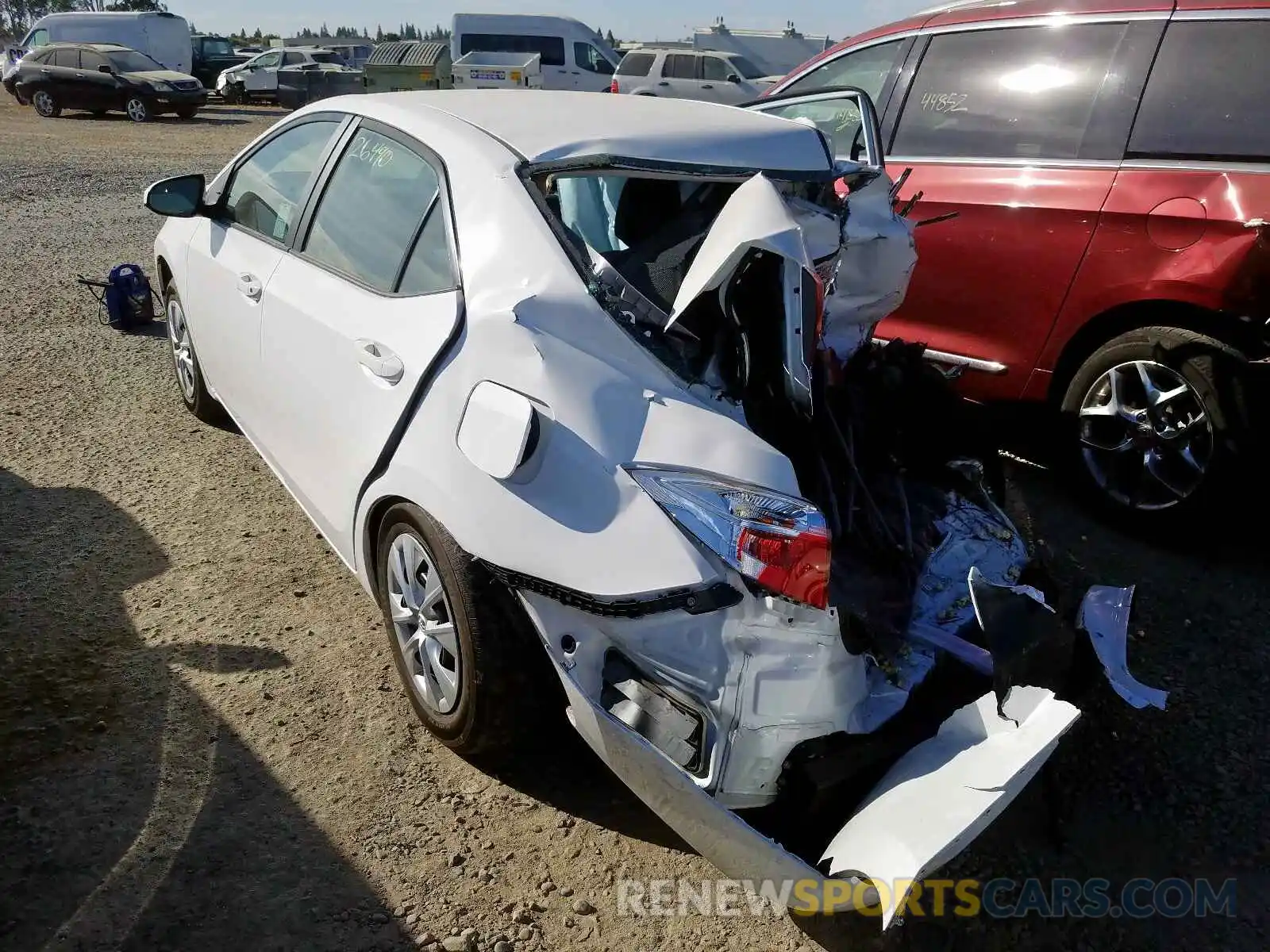 3 Photograph of a damaged car 2T1BURHE8KC180886 TOYOTA COROLLA 2019