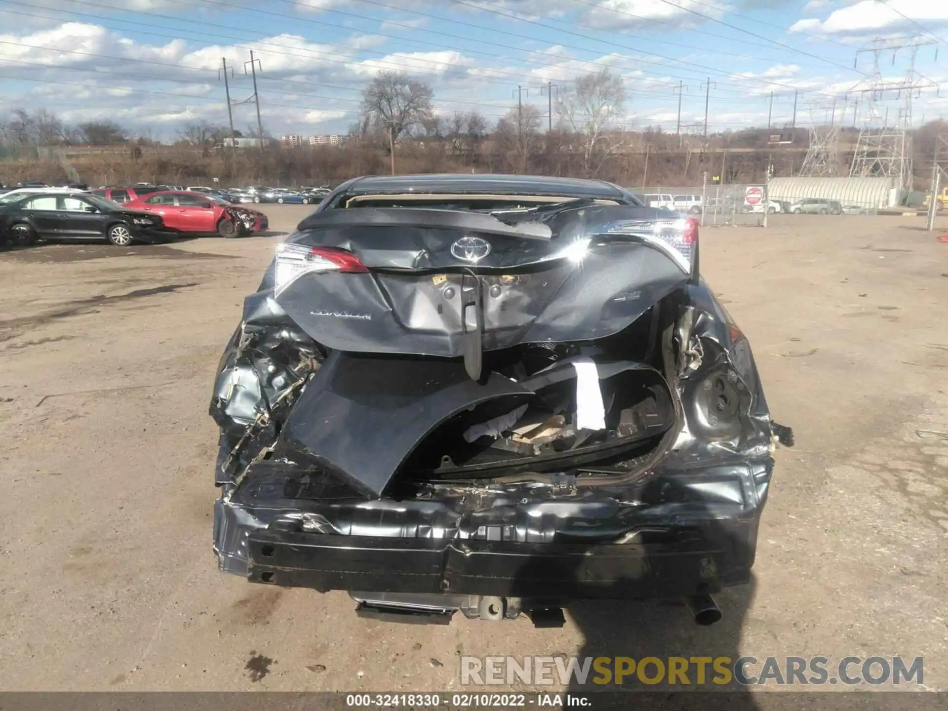 6 Photograph of a damaged car 2T1BURHE8KC181178 TOYOTA COROLLA 2019