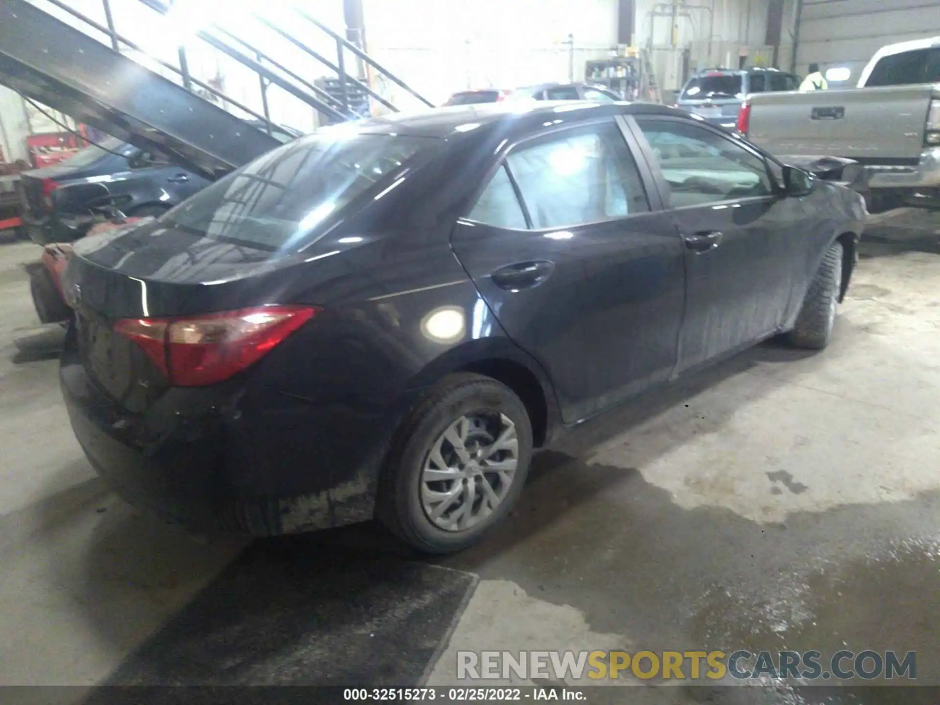 4 Photograph of a damaged car 2T1BURHE8KC181892 TOYOTA COROLLA 2019