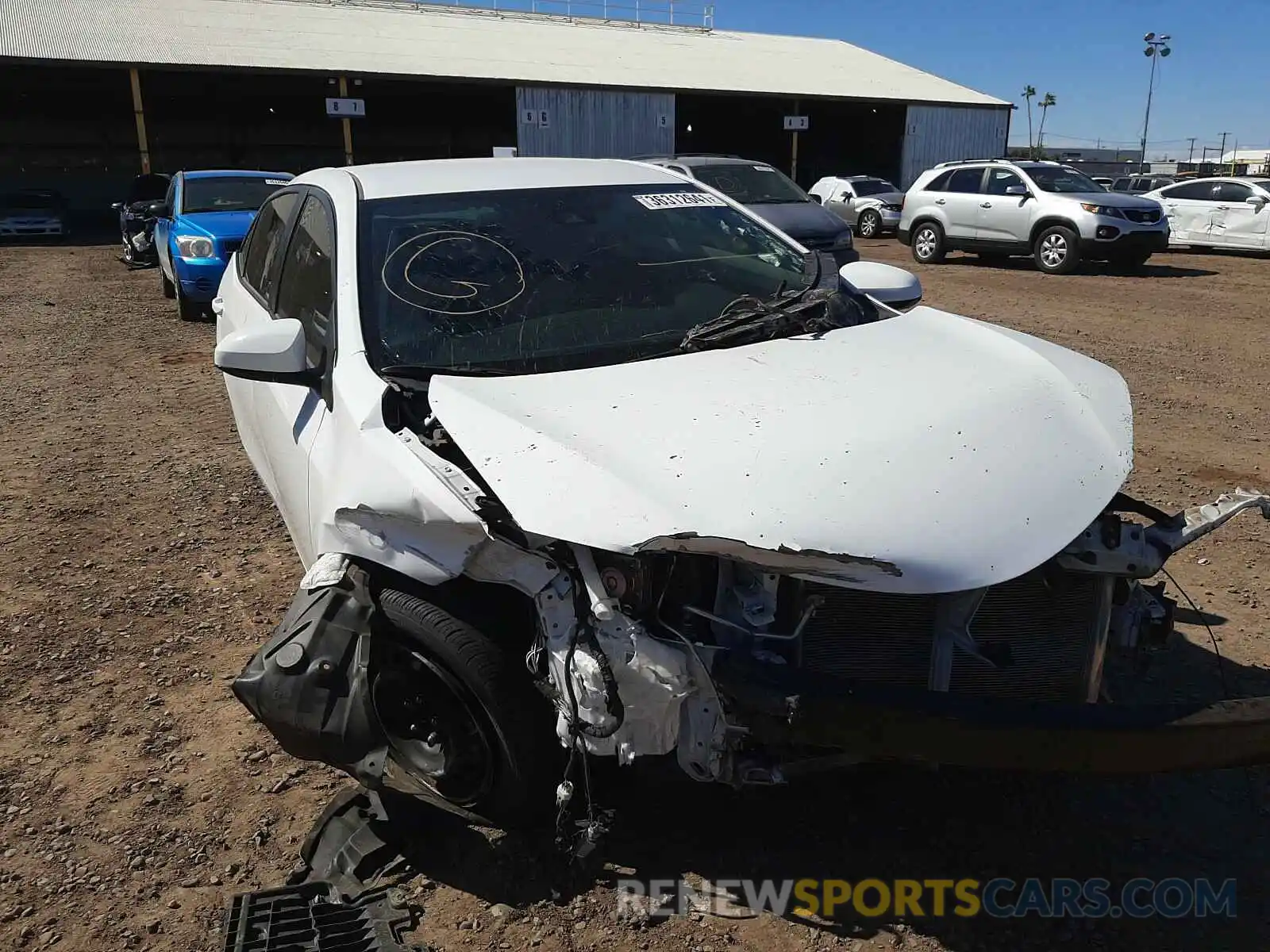 1 Photograph of a damaged car 2T1BURHE8KC182203 TOYOTA COROLLA 2019