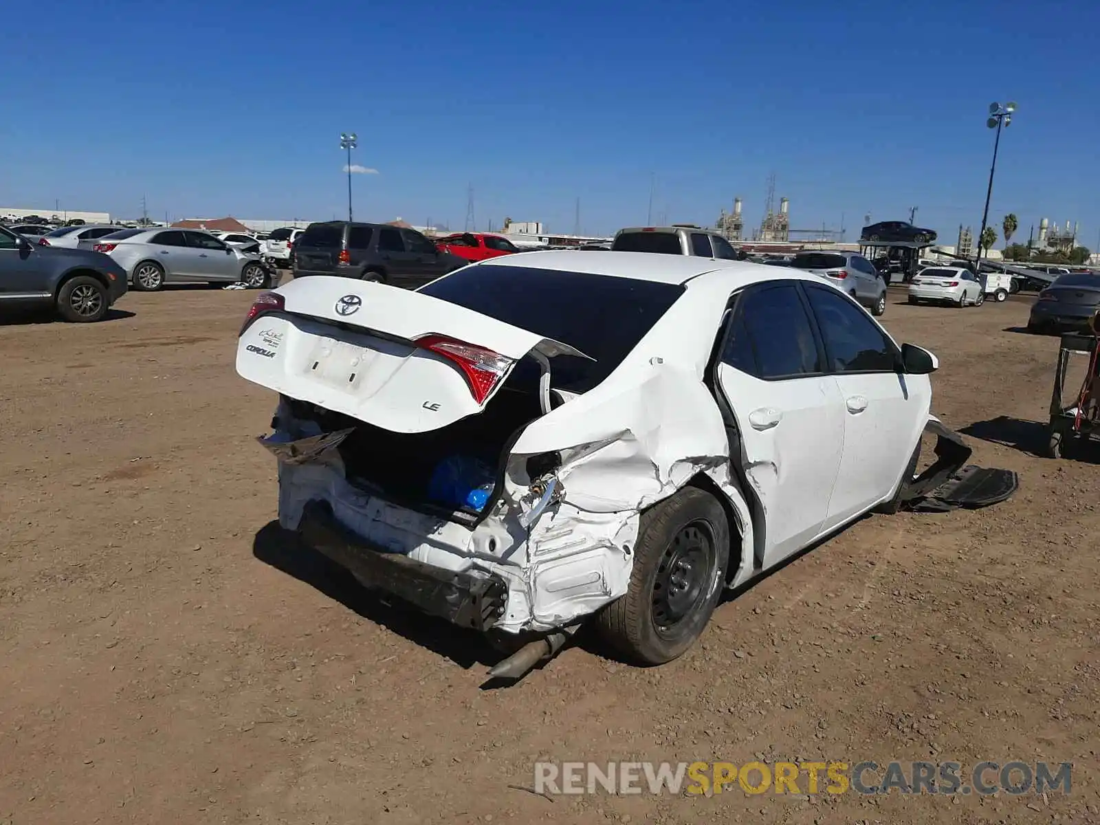 4 Photograph of a damaged car 2T1BURHE8KC182203 TOYOTA COROLLA 2019