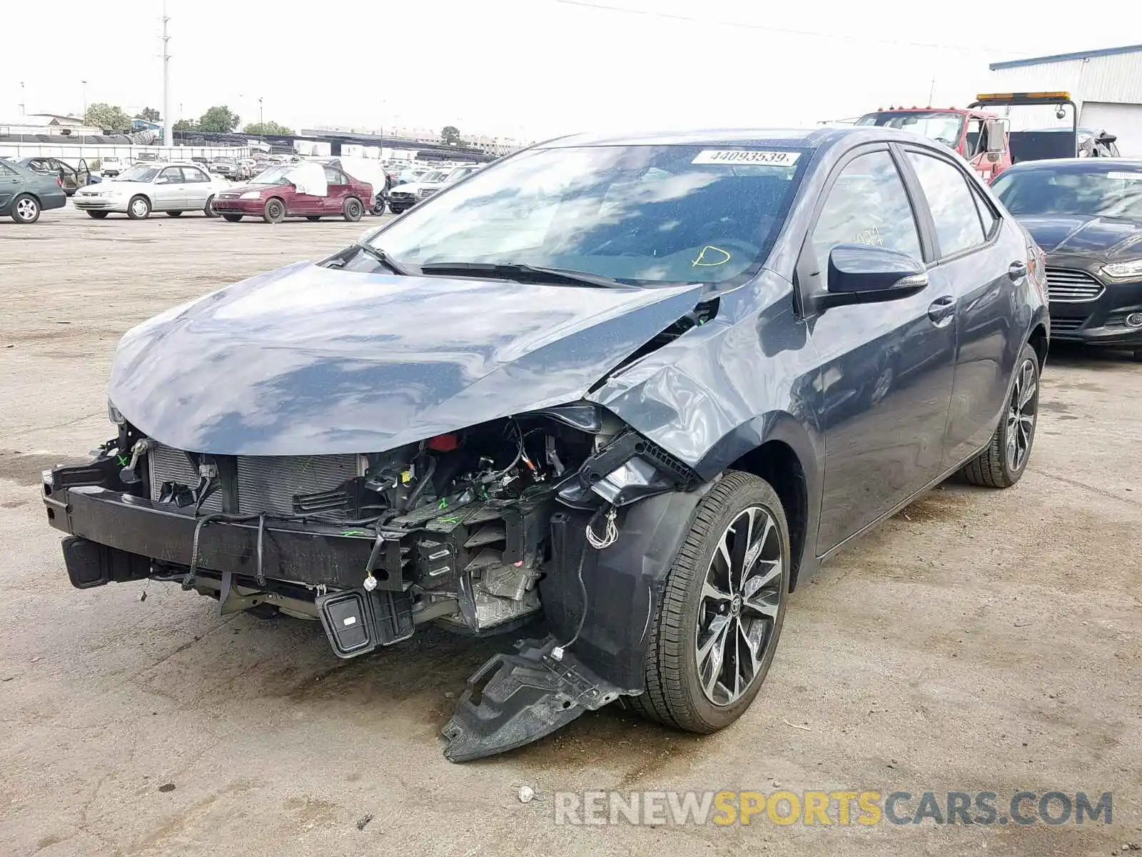 2 Photograph of a damaged car 2T1BURHE8KC183142 TOYOTA COROLLA 2019