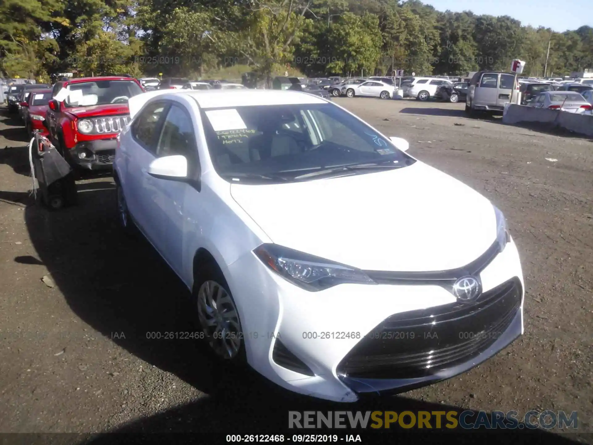 1 Photograph of a damaged car 2T1BURHE8KC183948 TOYOTA COROLLA 2019